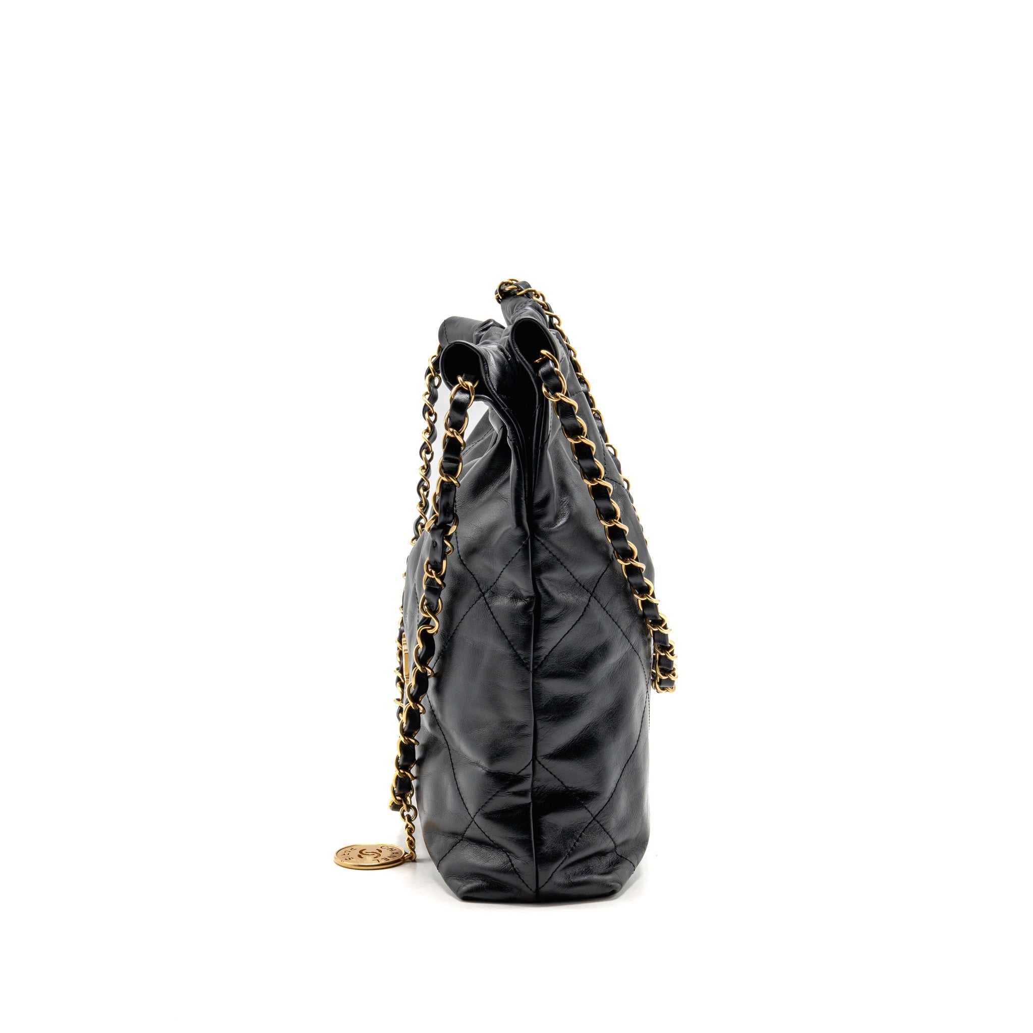 chanel-22-black-4