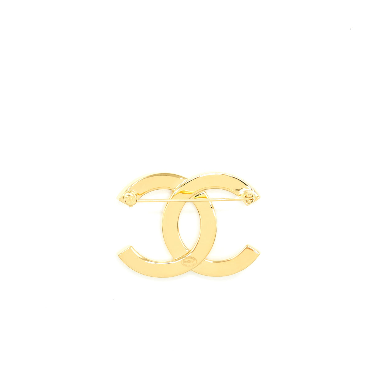 chanel-cc-logo-with-letter-brooch-light-gold-tone