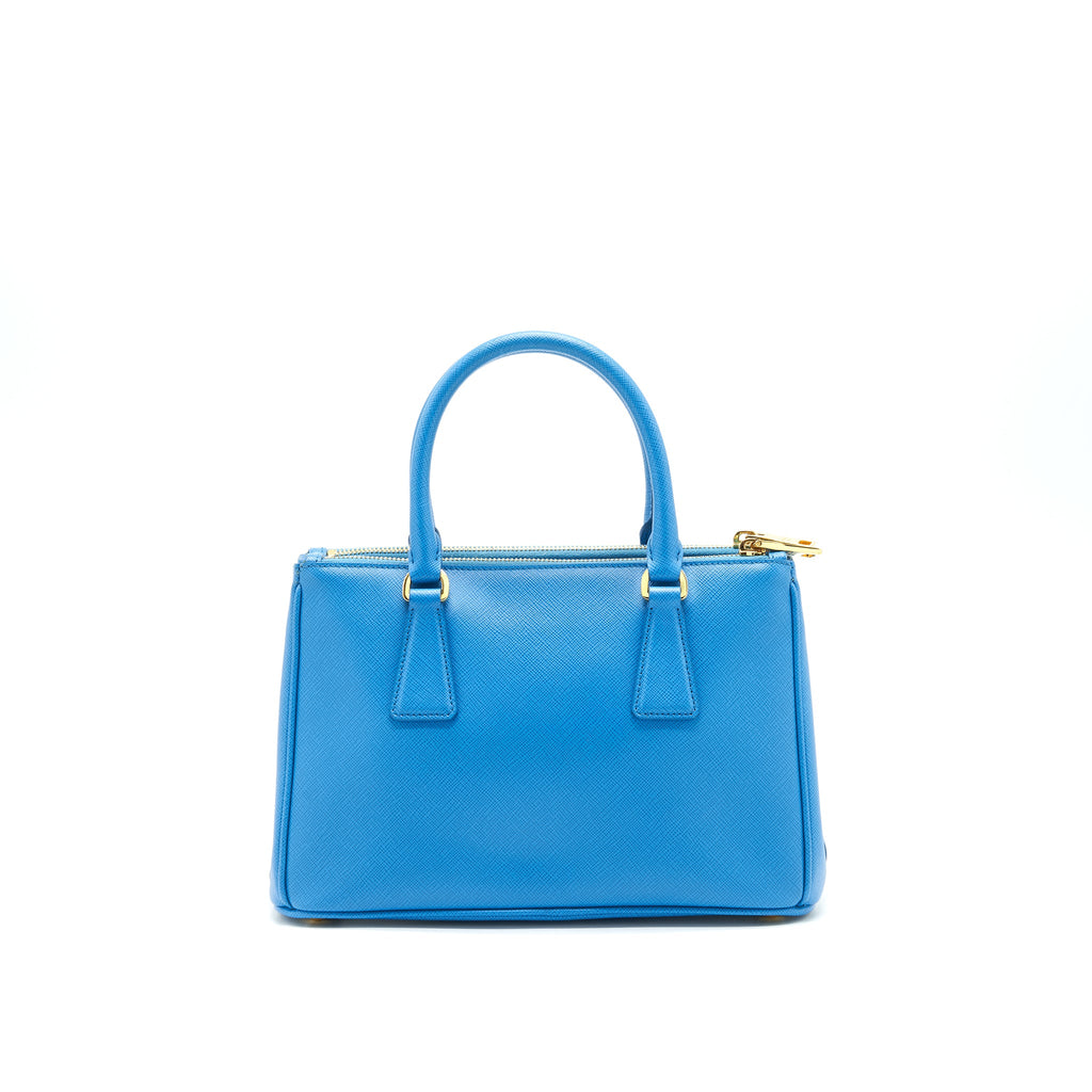 prada-galleria-tote-bag-lake-blue
