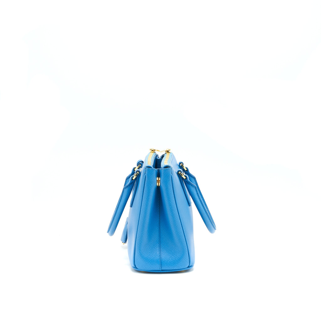 prada-galleria-tote-bag-lake-blue