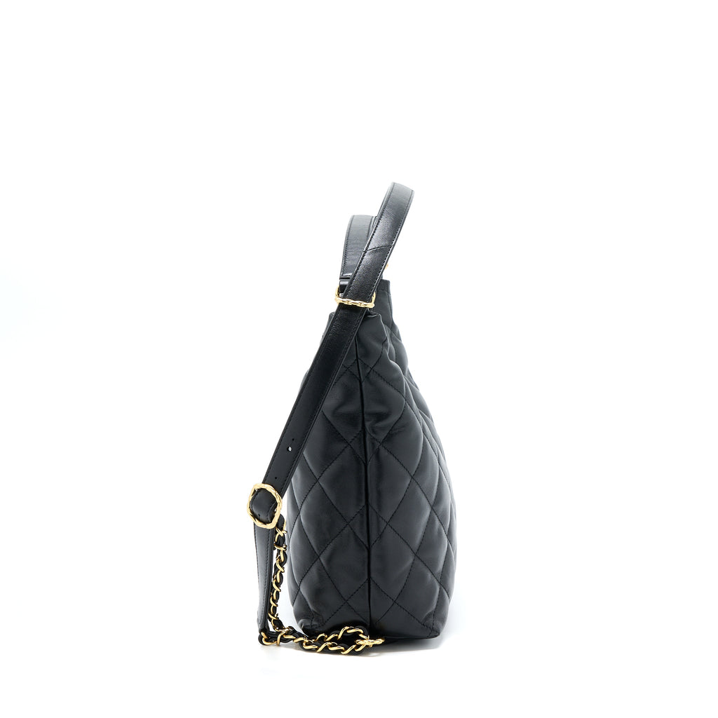 chanel-22b-hobo-bag-lambskin-black-ghwmicrochip