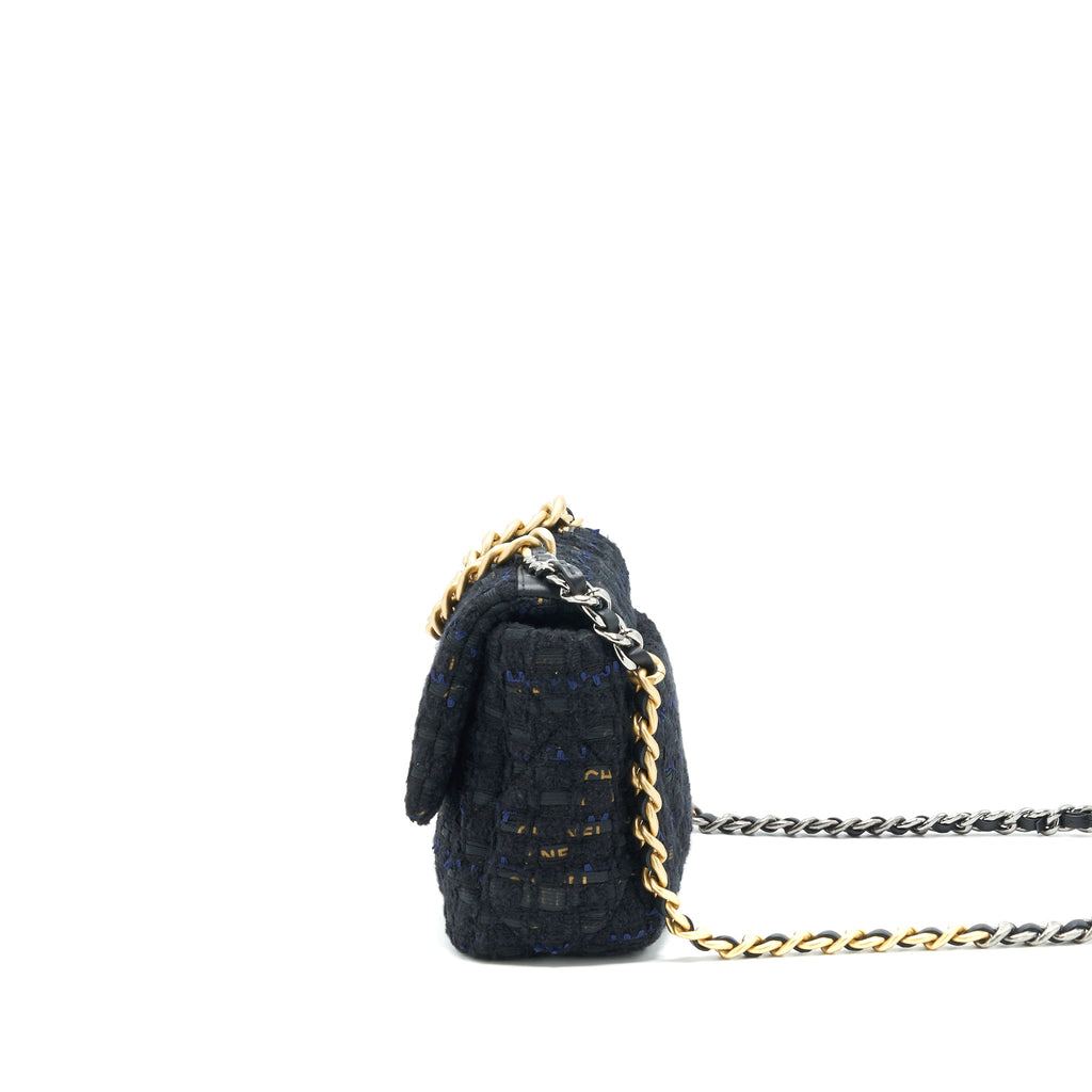 chanel-tweed-small-19-flap-bag