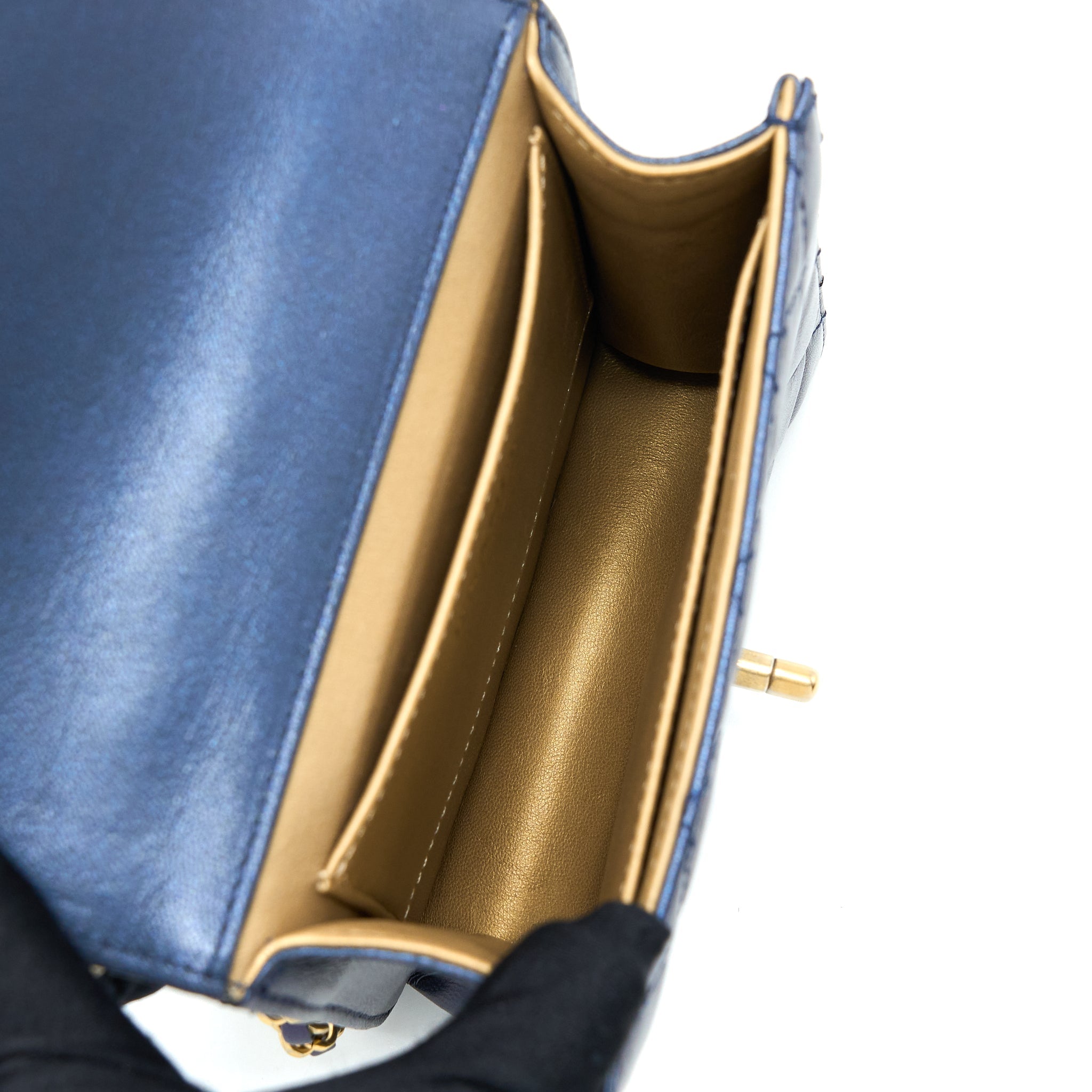 chanel-vertical-pearl-flap-bag-lambskin-dark-blue-ghw