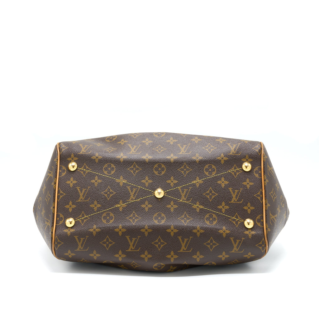 louis-vuitton-vintage-shoulder-bag-monogram-canvas-ghw