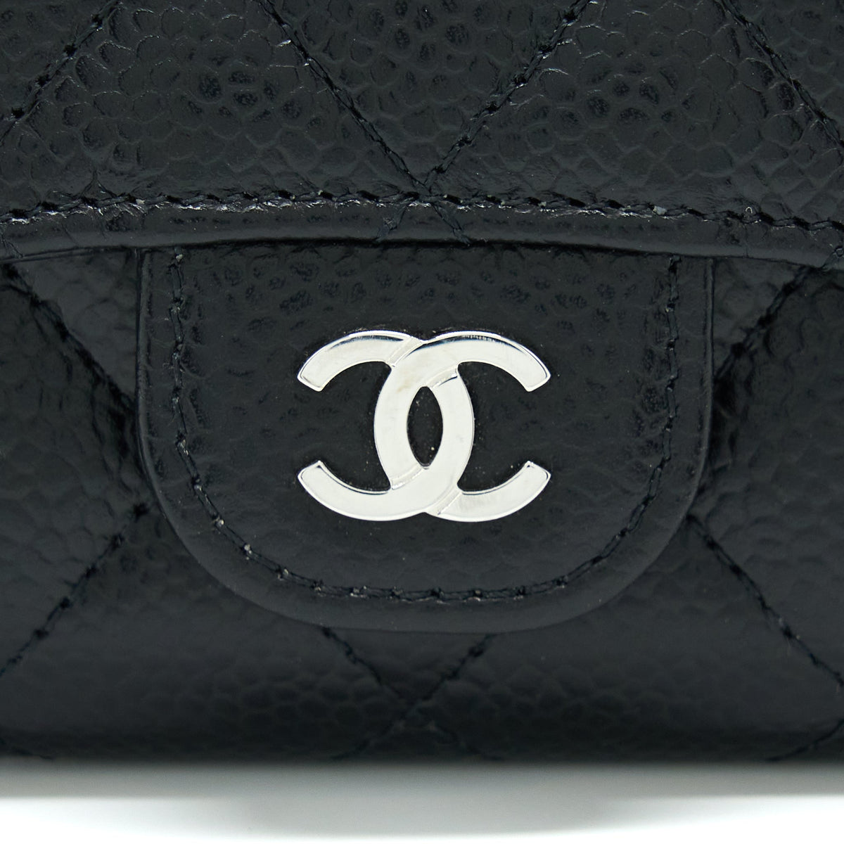 chanel-classic-flap-card-holder-caviar-black-shw-3