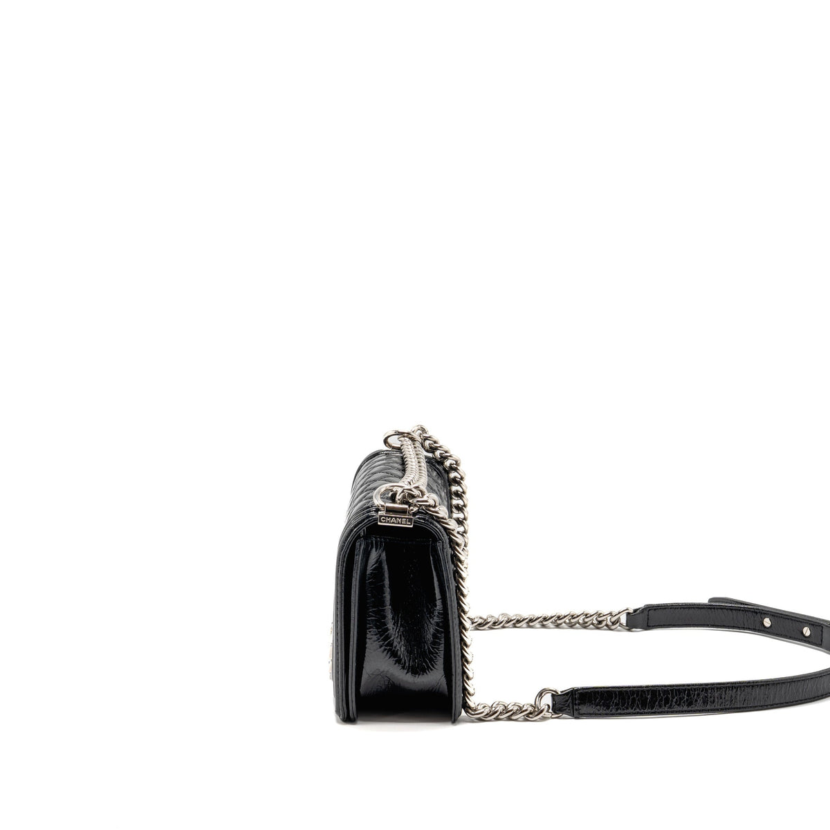 chanel-medium-boy-bag-leather-black-shw