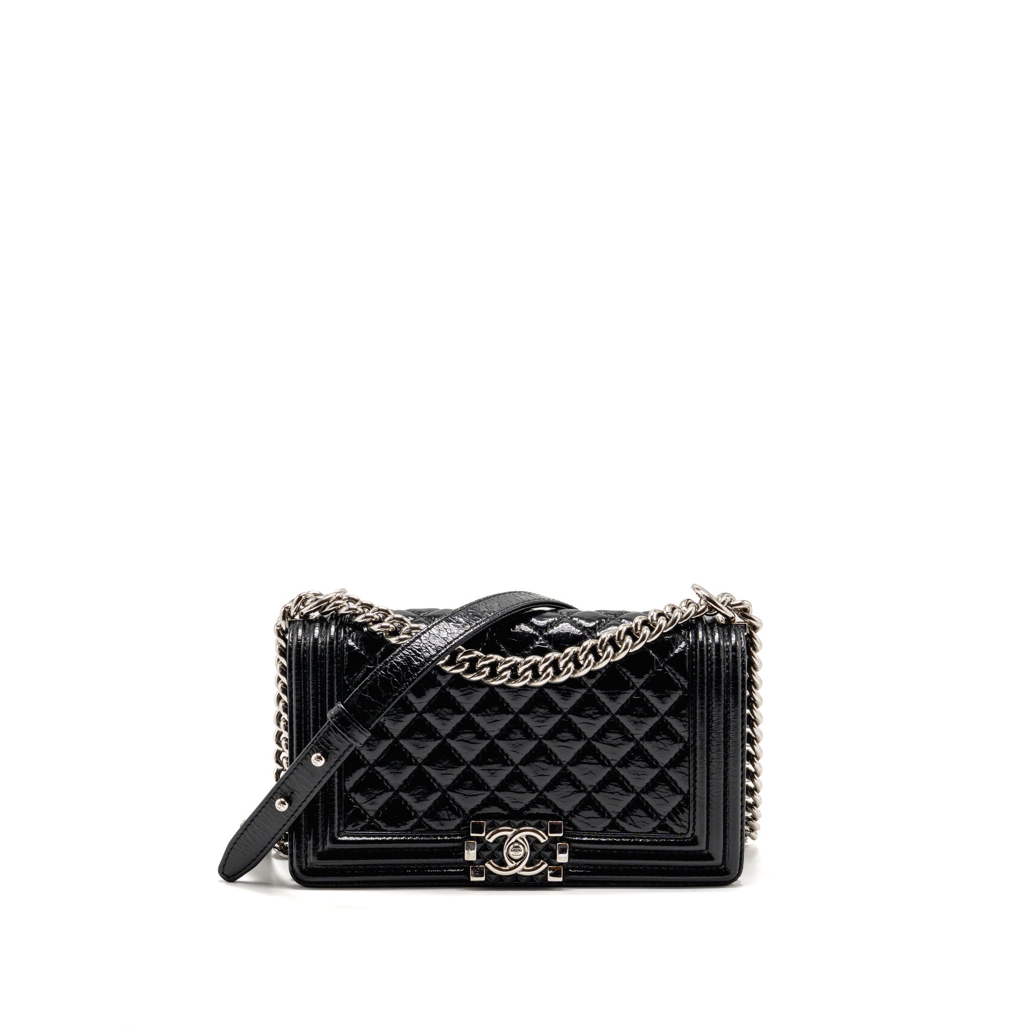chanel-medium-boy-bag-leather-black-shw