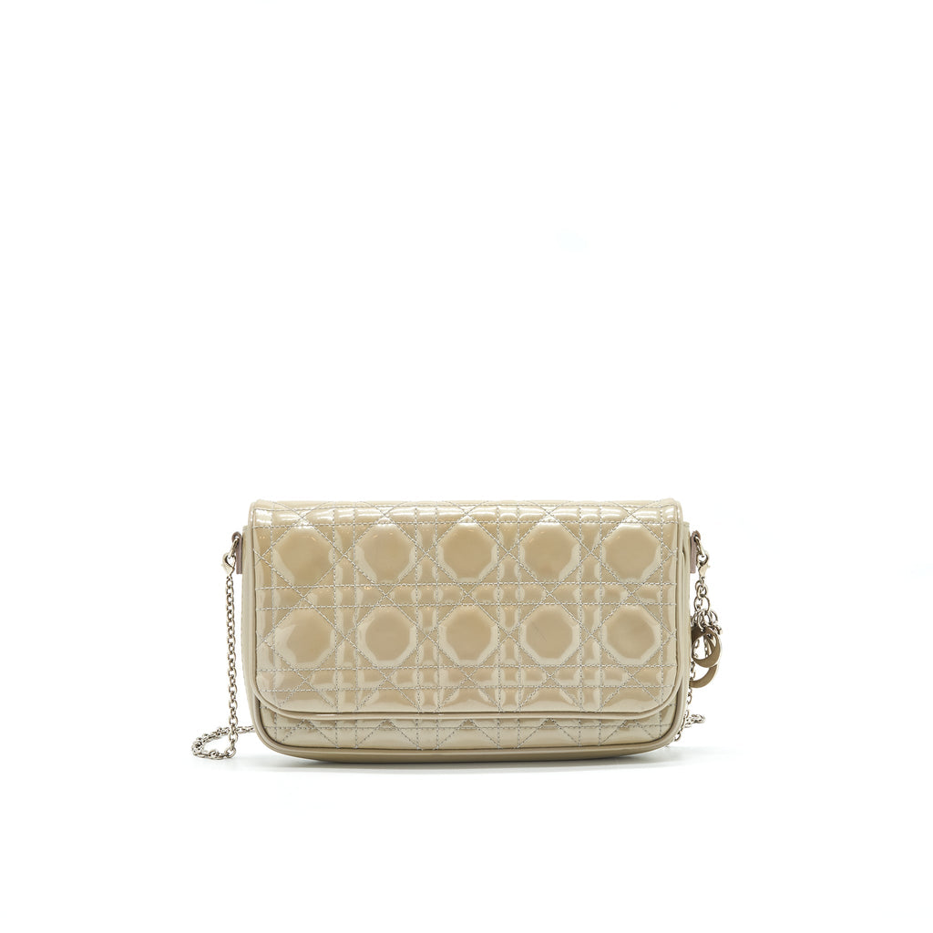 dior-patent-leather-wallet-on-chain-light-grey