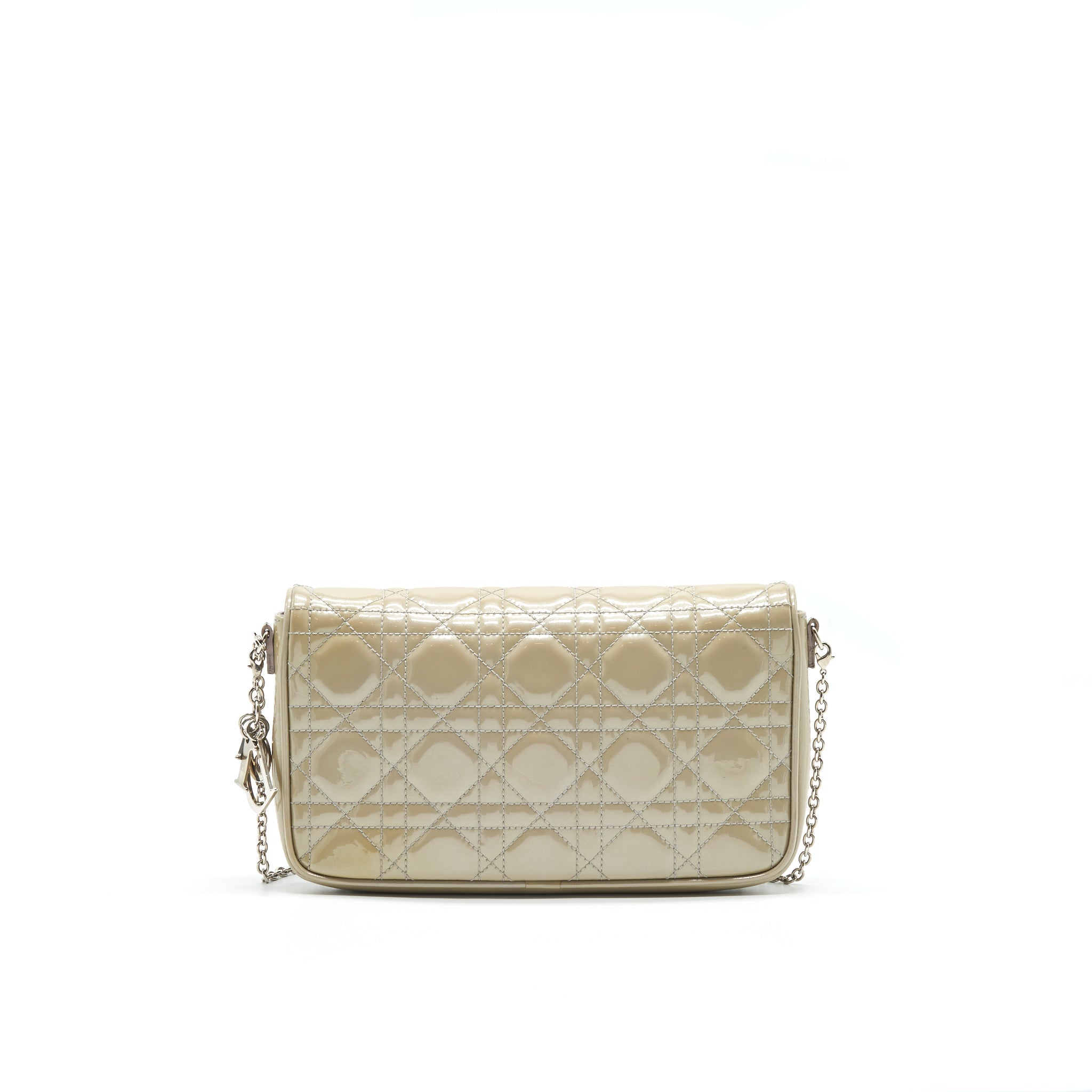 dior-patent-leather-wallet-on-chain-light-grey