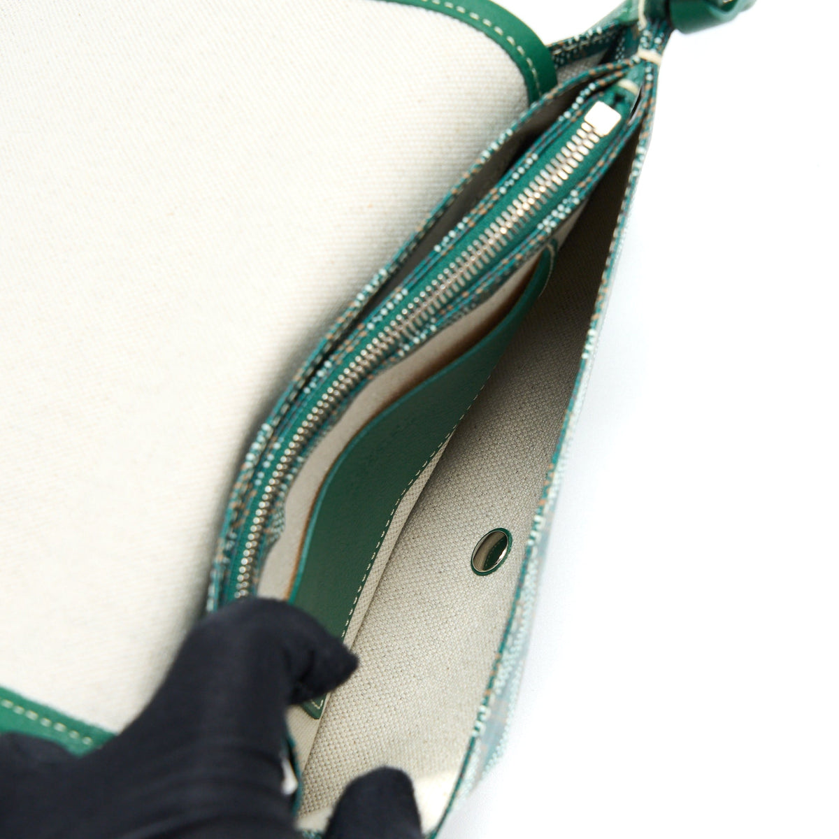 goyard-pochette-plumet-goyardine-canvas-vert-shw