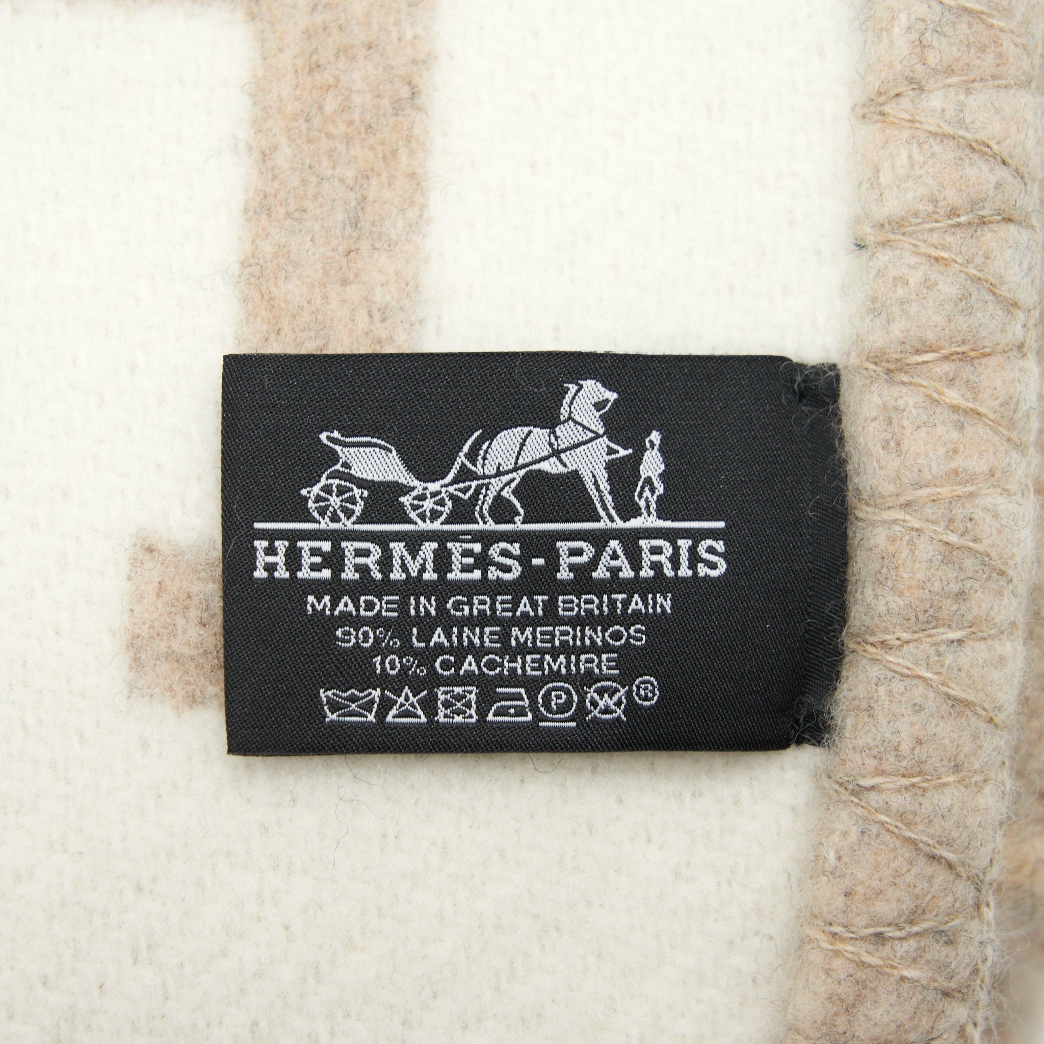 hermes-avalon-throw-blanket-camomille-color