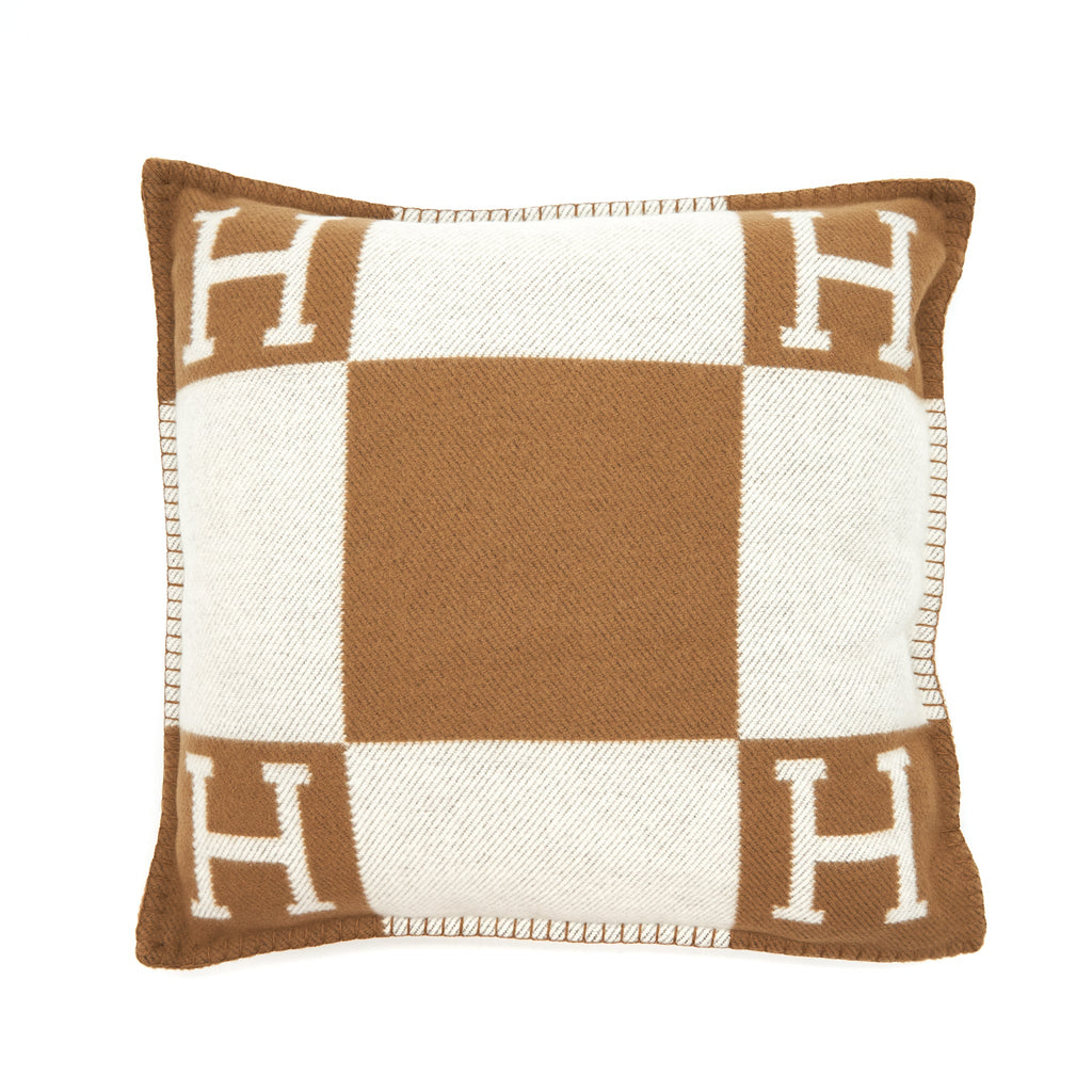 hermes-avalon-pillow-small-mode-3