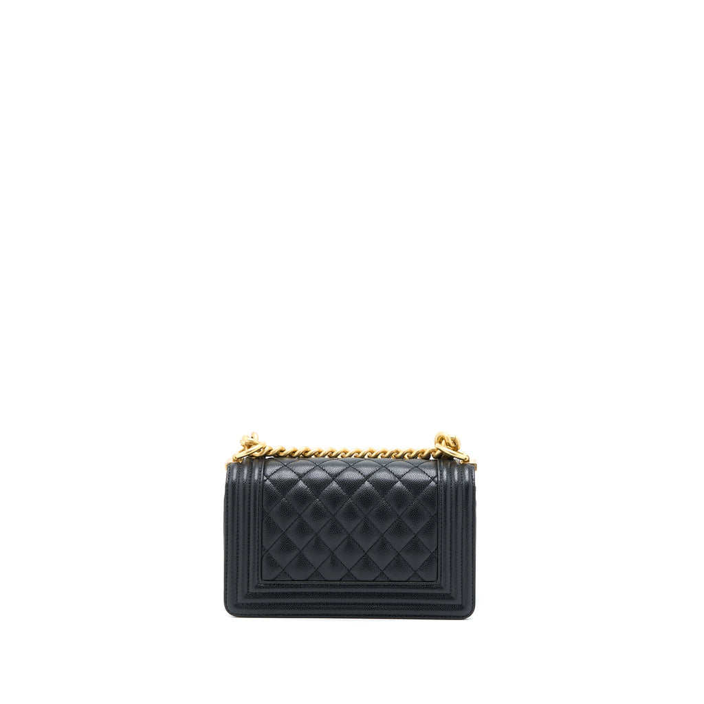 chanel-small-boy-bag-caviar-black-ghw-microchip-1