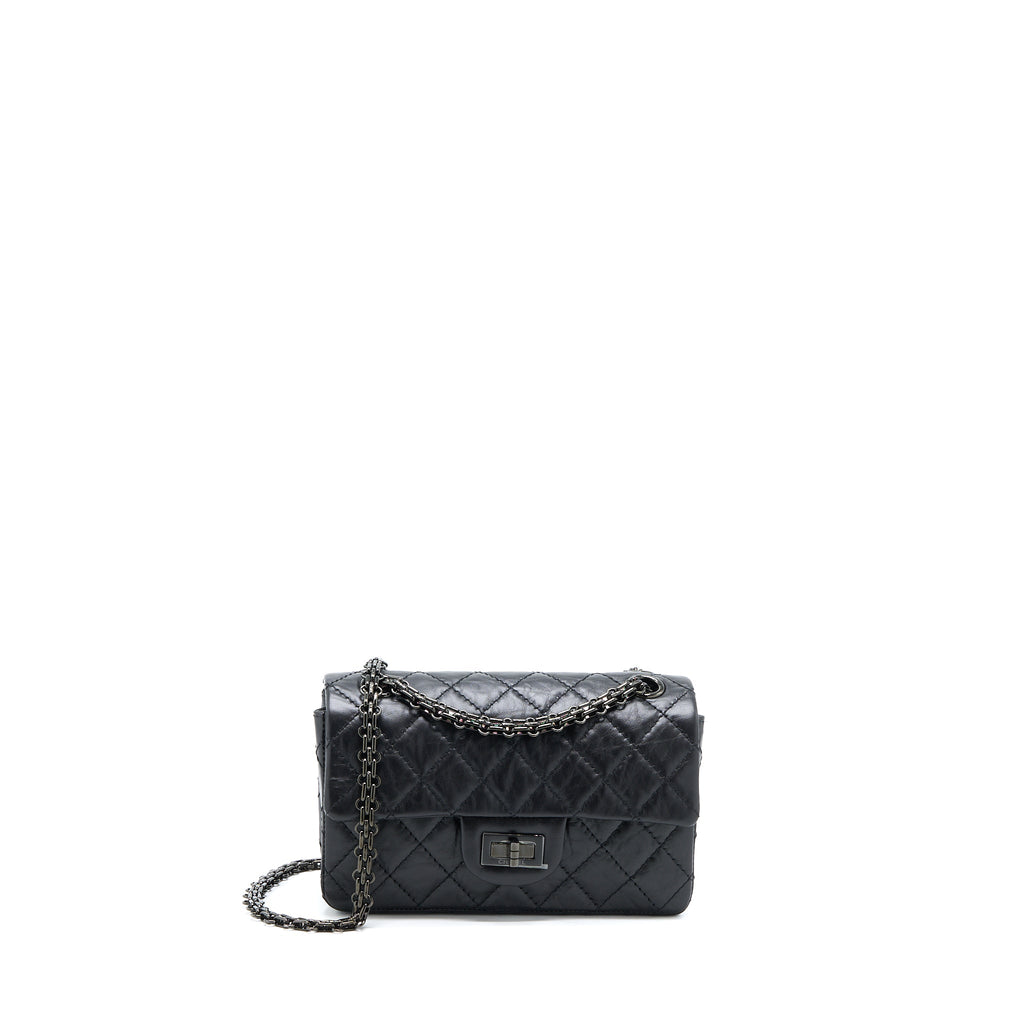 chanel-mini-2-55-reissue-aged-calfskin-so-black-with-black-hardware-microchip