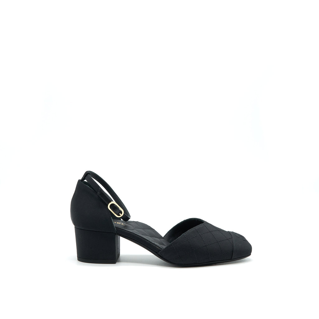 chanel-size-38-black-low-heel-pumps