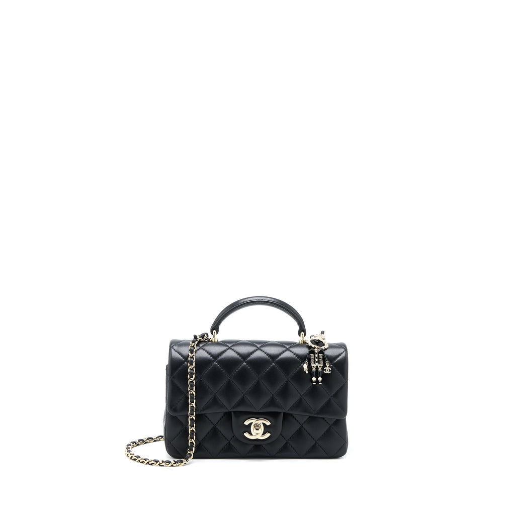 chanel-22p-top-handle-mini-rectangular-with-lion-charm-lghw-microchip