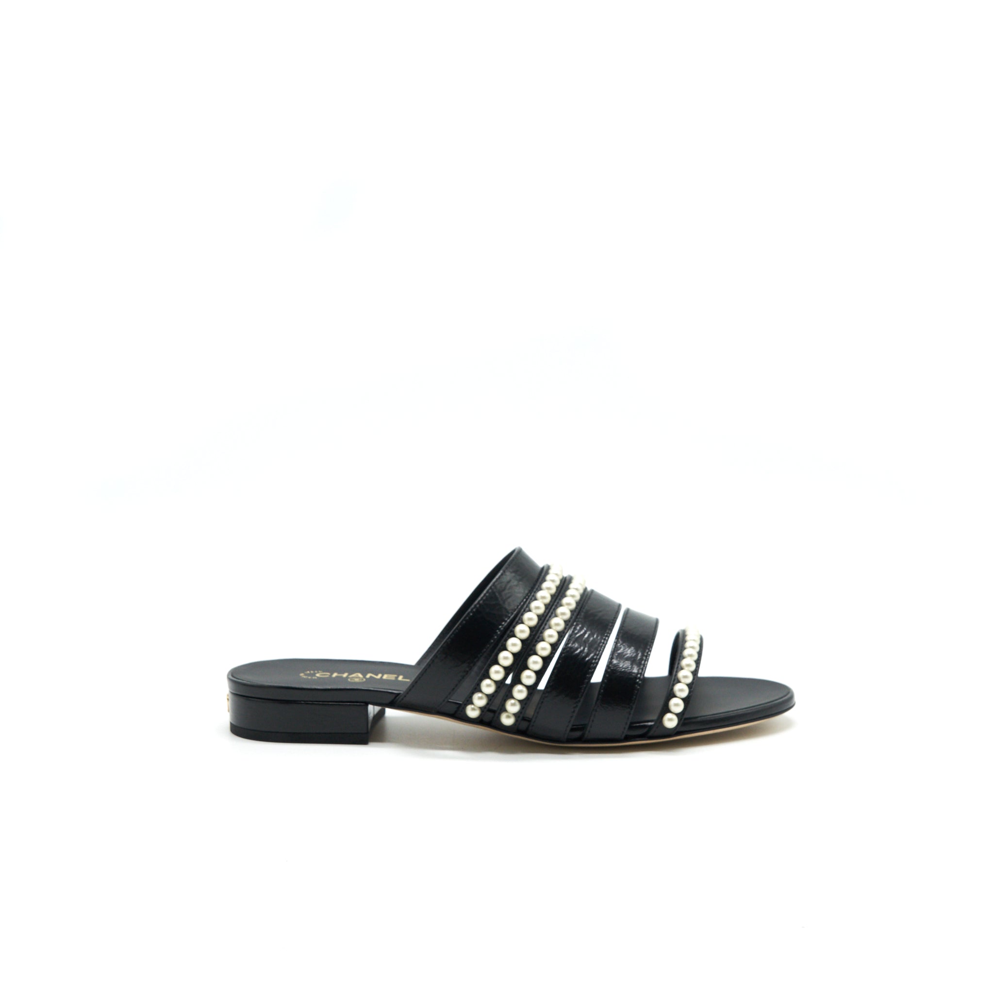 chanel-size37-leather-and-pearl-sandal-black