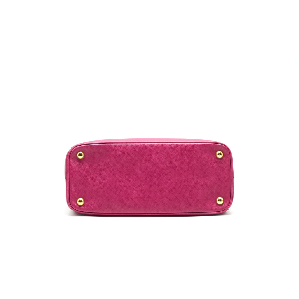prada-saffiano-tote-bag-dark-pink