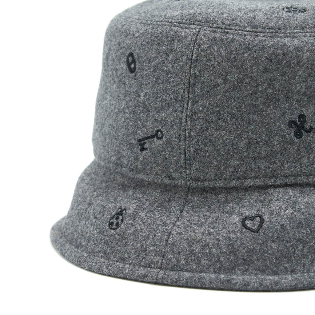 hermes-debbie-charms-bucket-hat