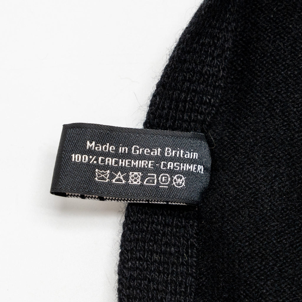 chanel-cc-logo-scarf-cashmere-black-white