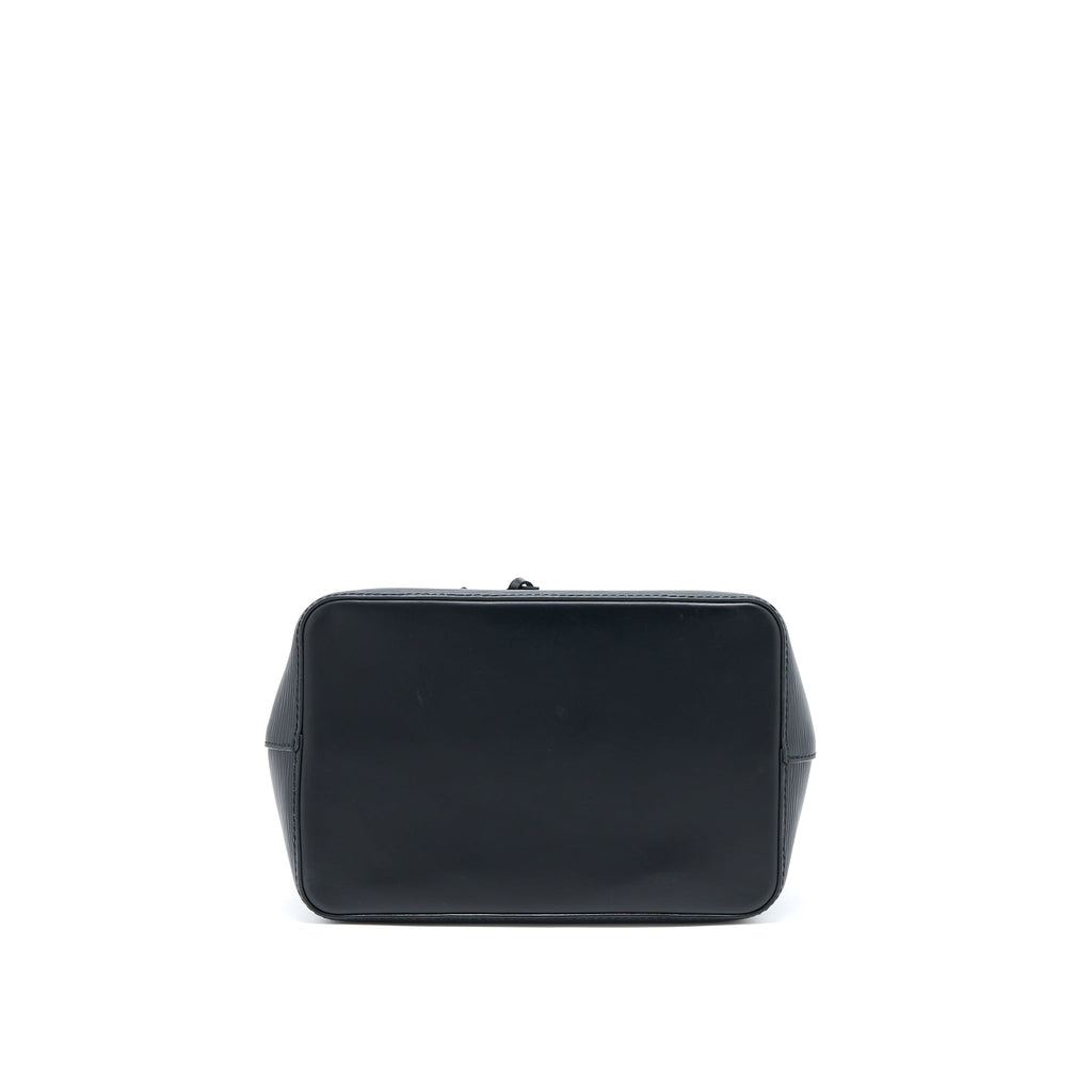 louis-vuitton-neonoe-epi-black-shw