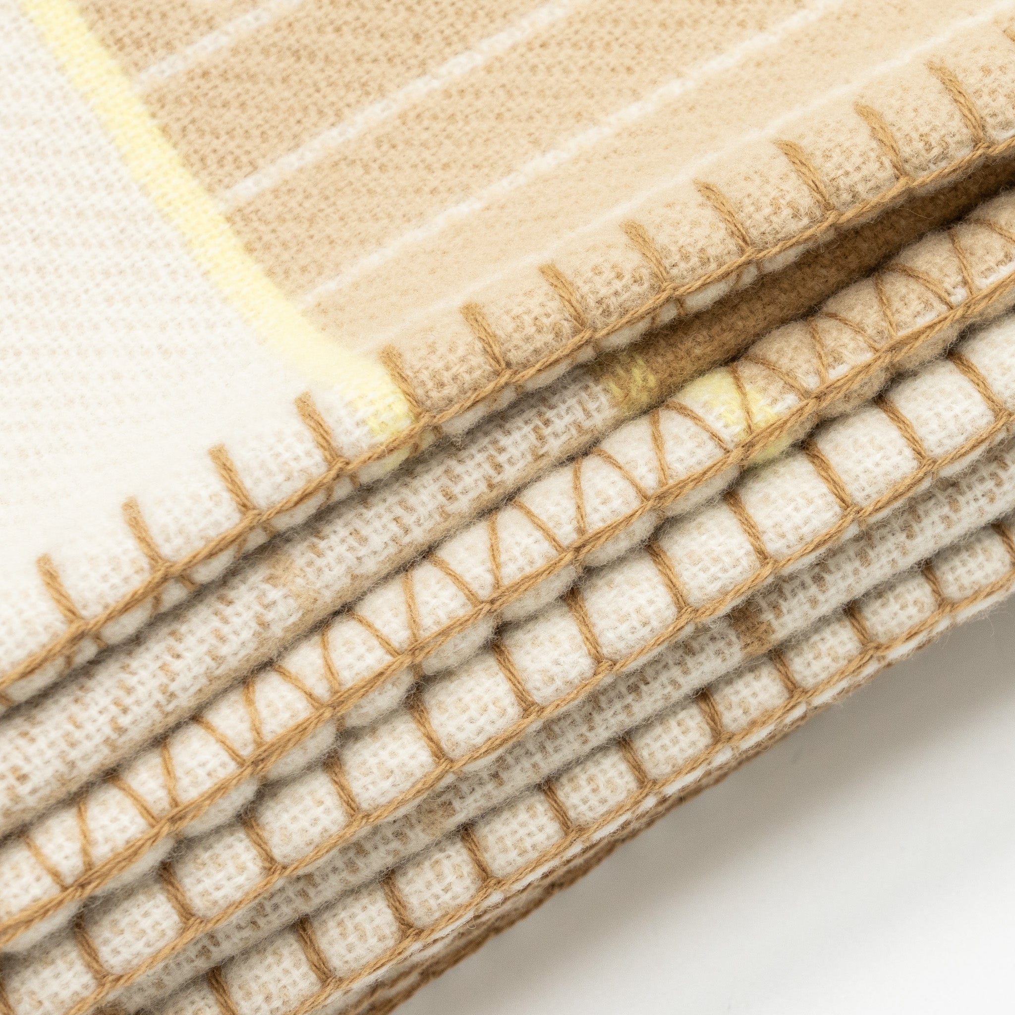 hermes-100x140-avalon-cabriole-blanket-biscuit