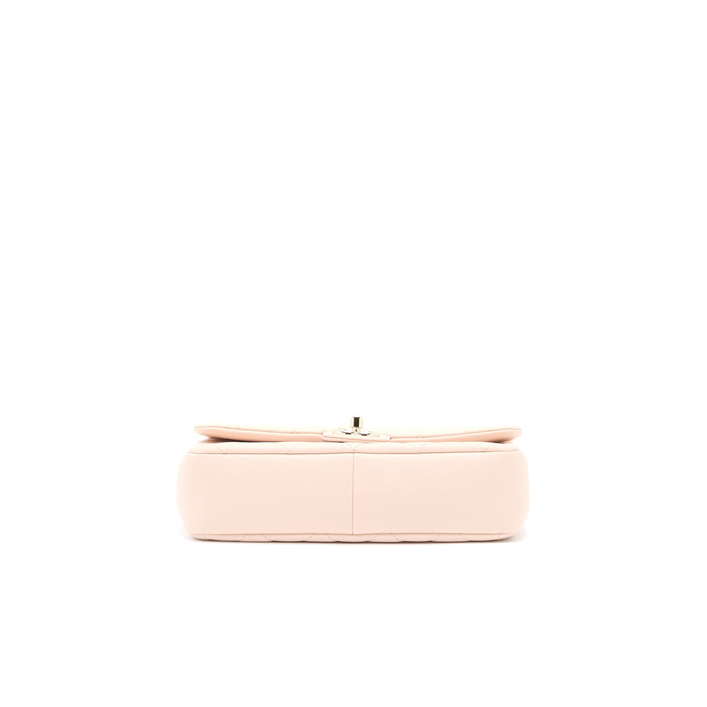 chanel-22c-rectangular-flap-bag-giant-top-handle-lambskin-pink-lghwmicrochip