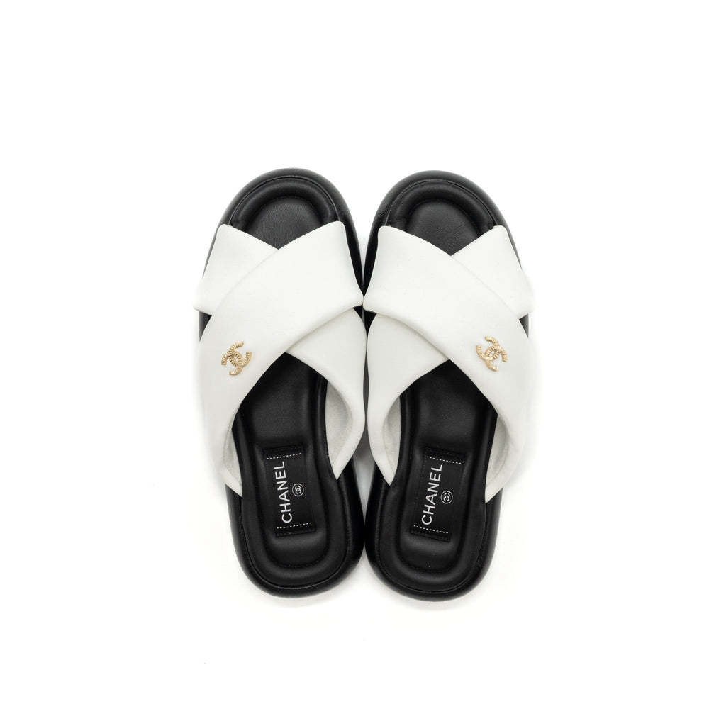 chanel-size-39-quilted-sandal-lambskin-white-black-lghw