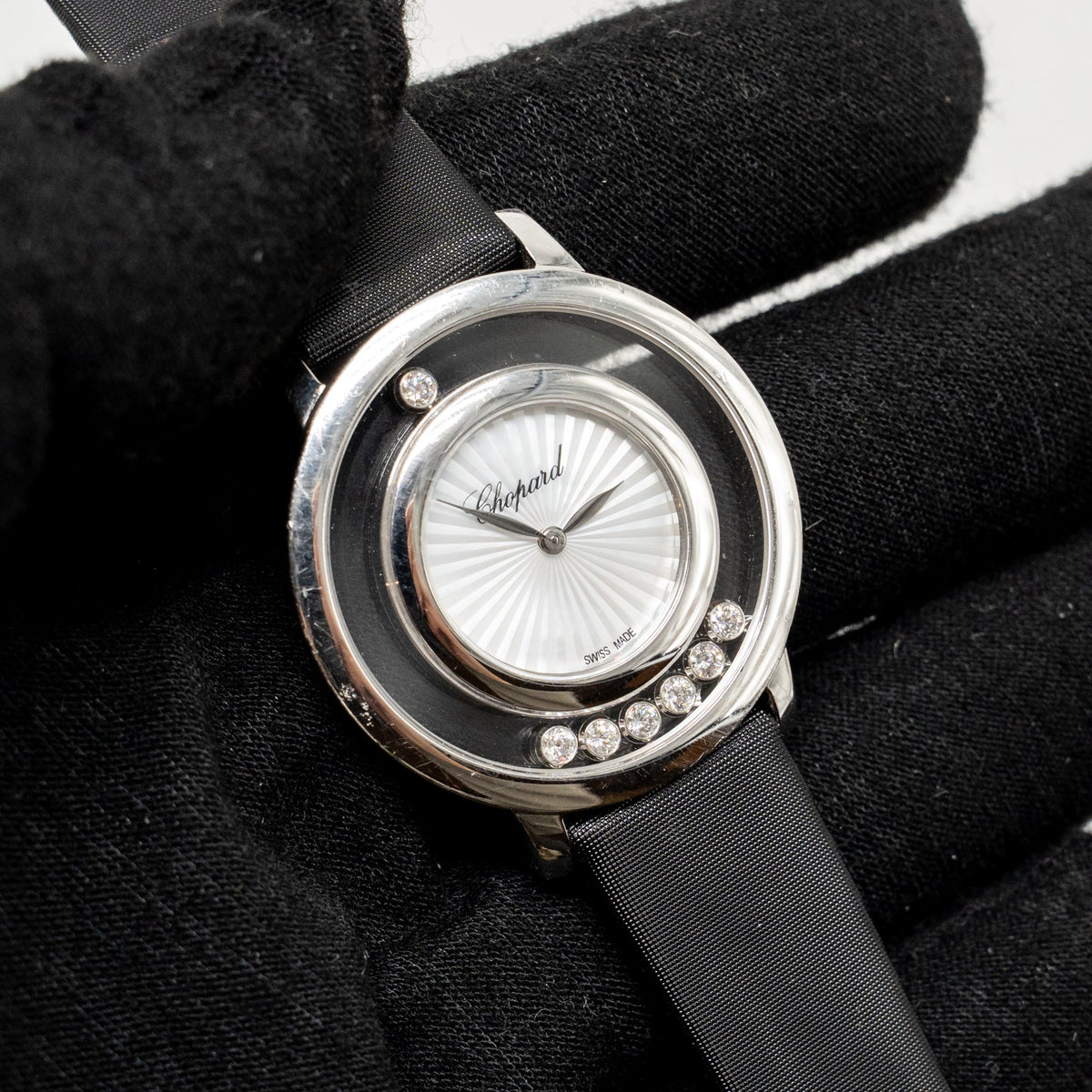 chopard-happy-diamonds-women-s-watch-quartz-moving-model-209424-1001