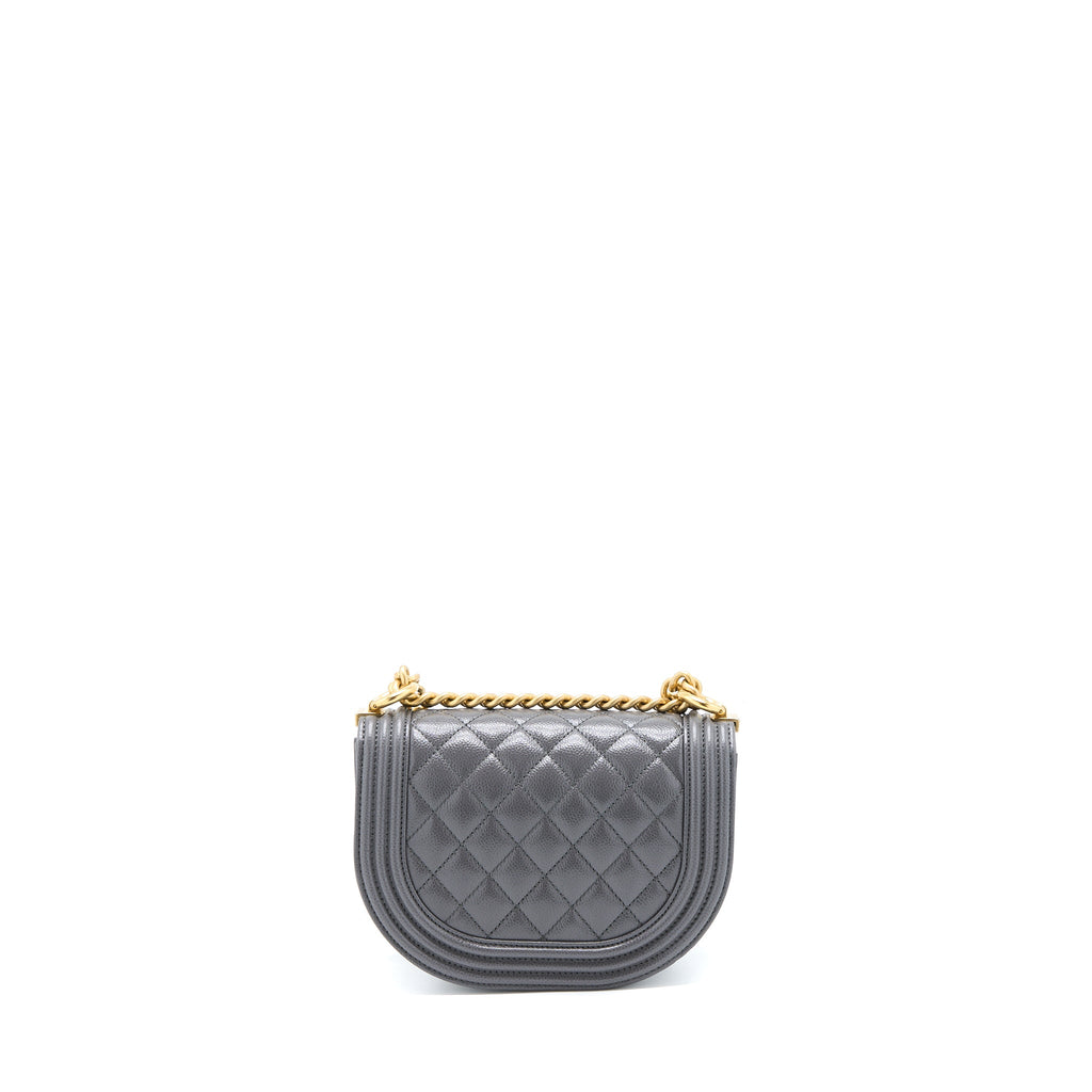 chanel-22a-boy-messenger-bag-caviar-grey-ghw-microchip