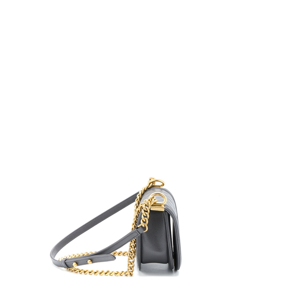 chanel-22a-boy-messenger-bag-caviar-grey-ghw-microchip