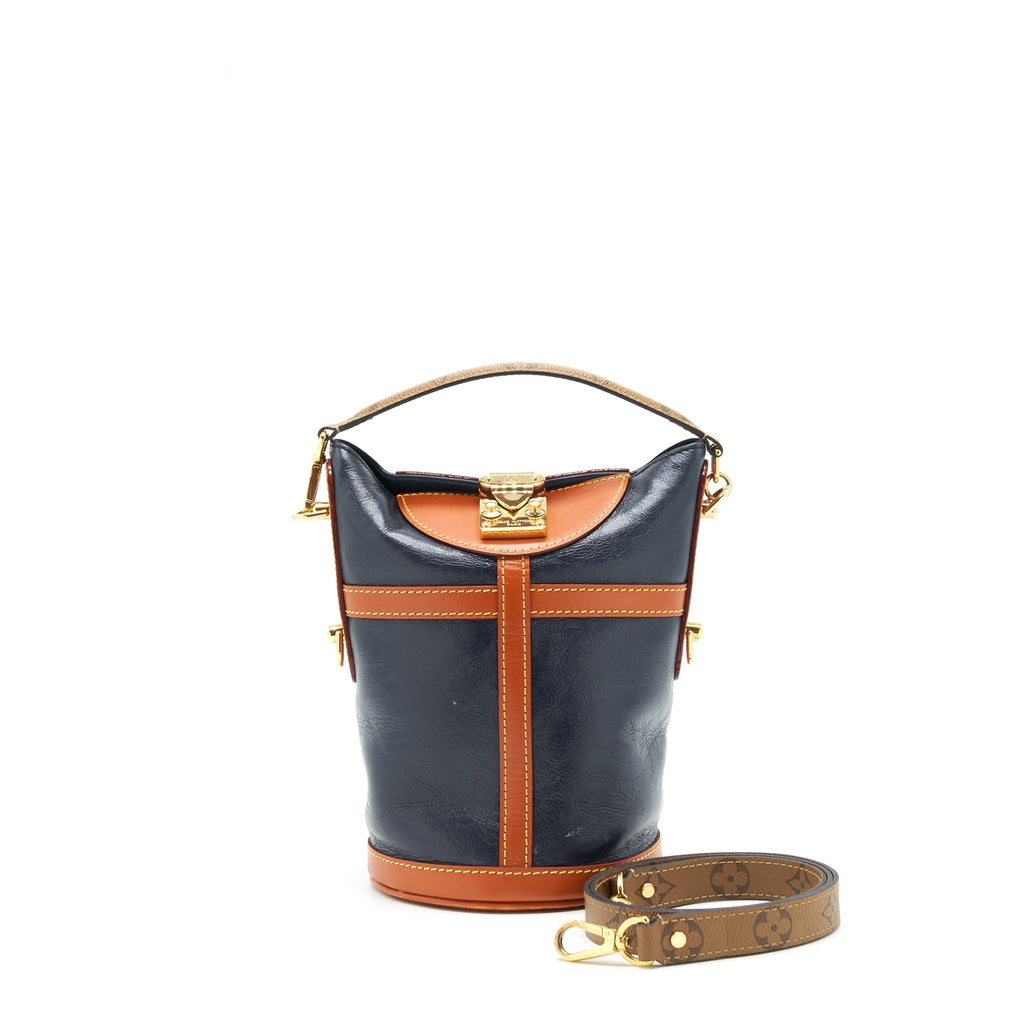 louis-vuitton-duffle-bag-black-ghw-with-monogram-strap