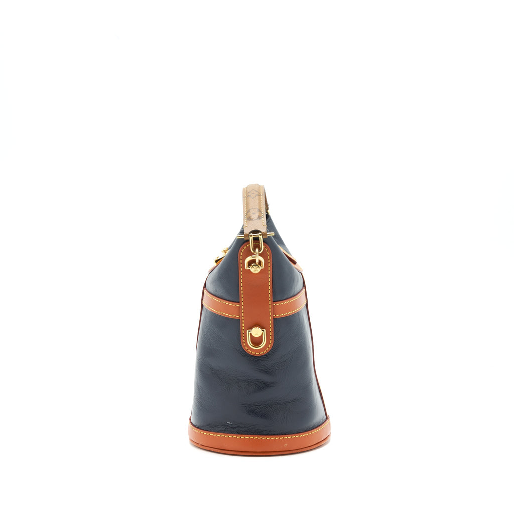 louis-vuitton-duffle-bag-black-ghw-with-monogram-strap