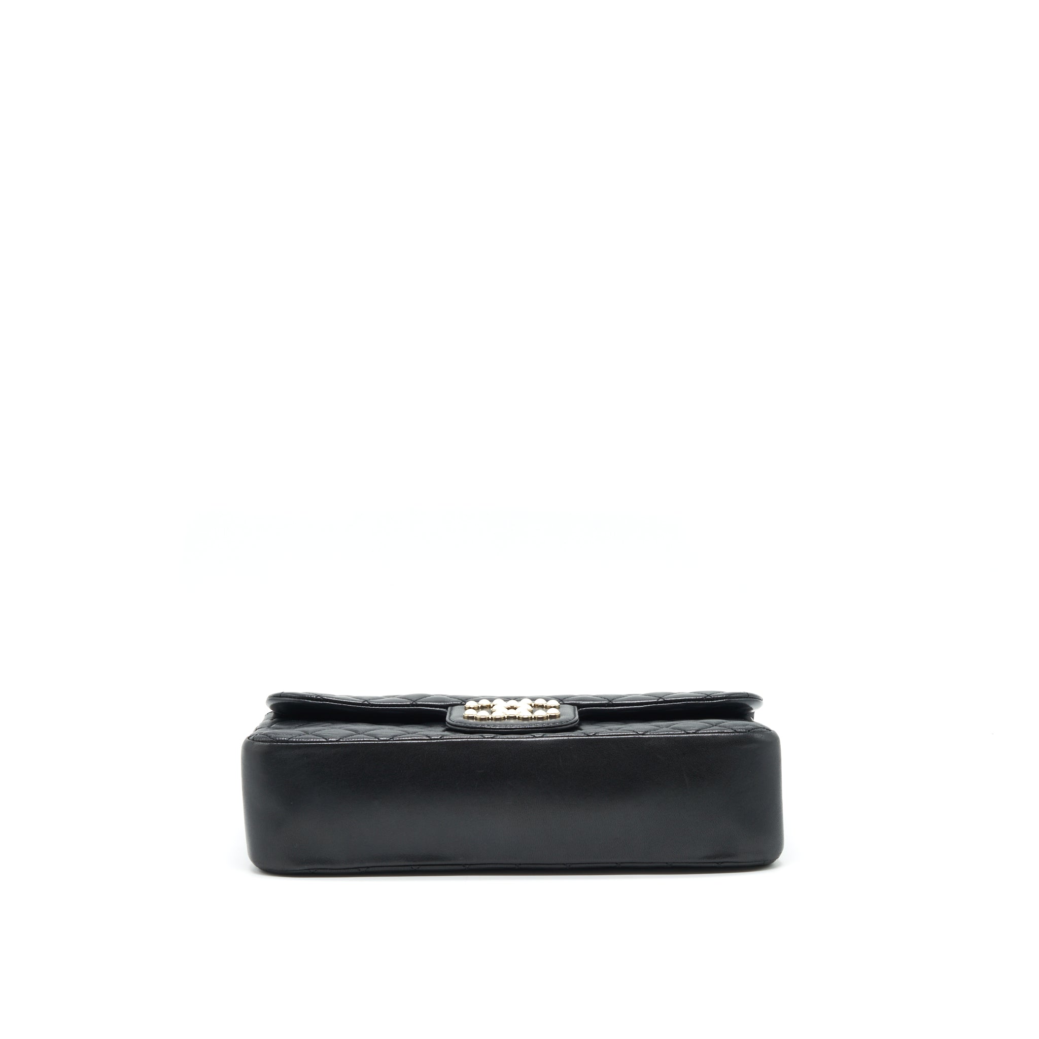 chanel-westminster-pearl-shoulder-bag-lambskin-black-shw