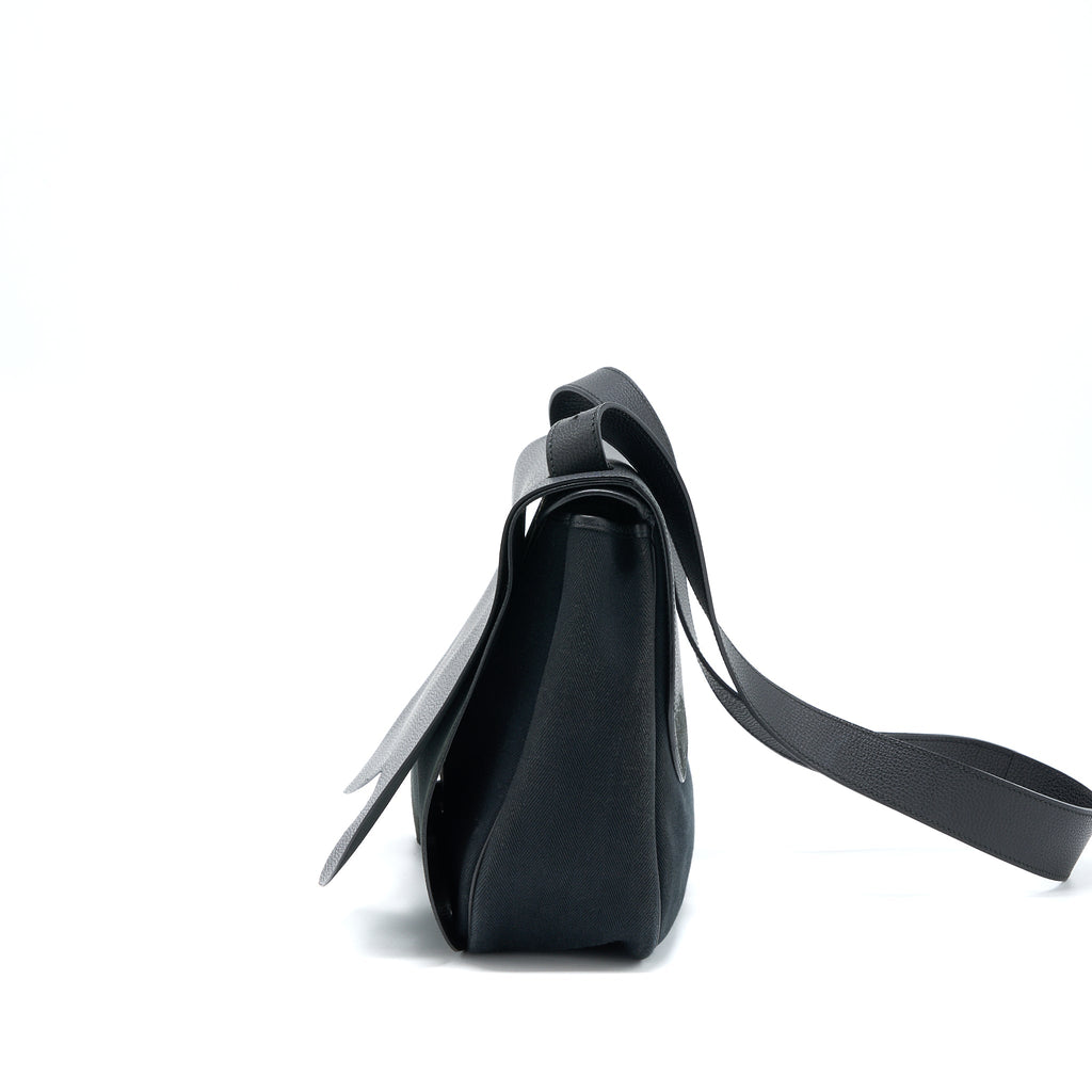 hermes-colorado-gm-bag-vache-liegee-leather-canvas-black-shw-stamp-square-j