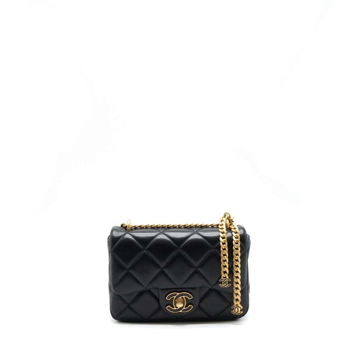chanel-22p-seasonal-mini-square-flap-bag-lambskin-black-ghw