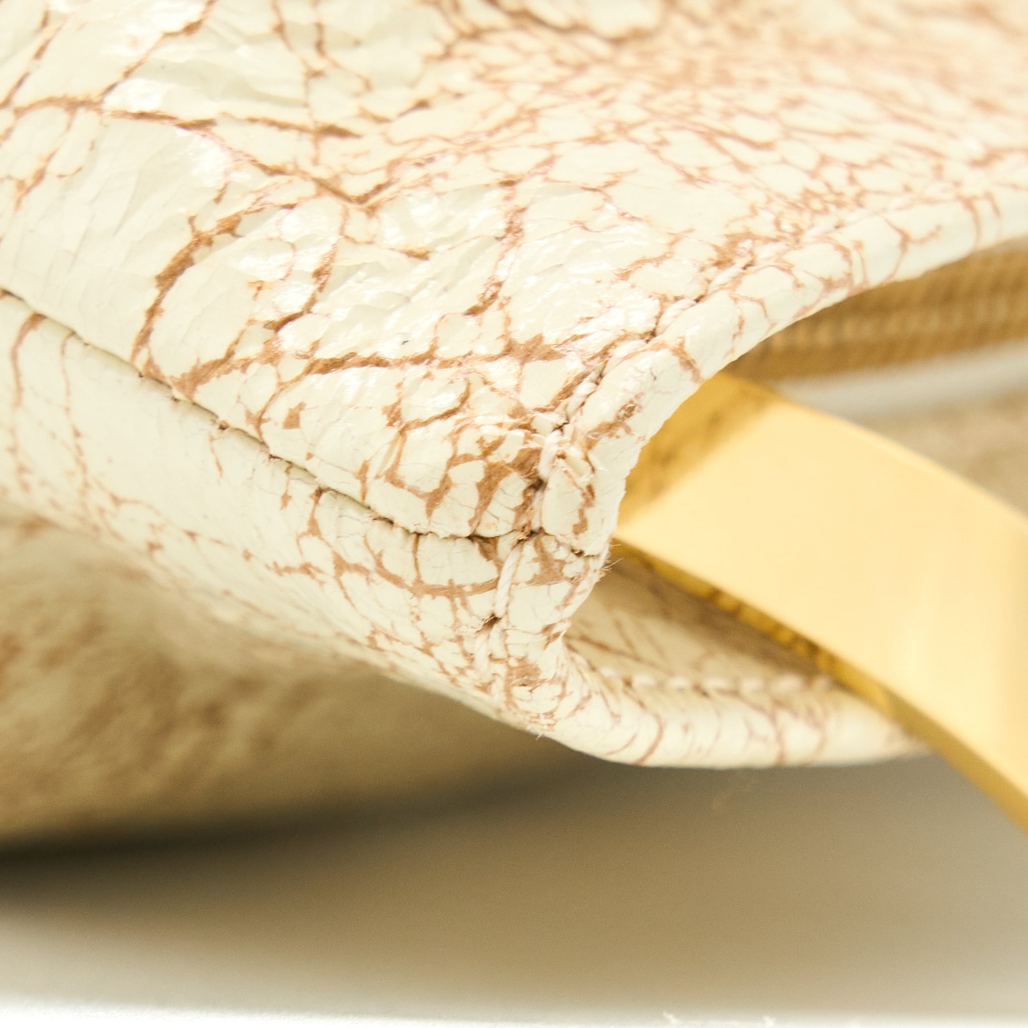 bottege-veneta-the-twist-large-bag-creme-ghw
