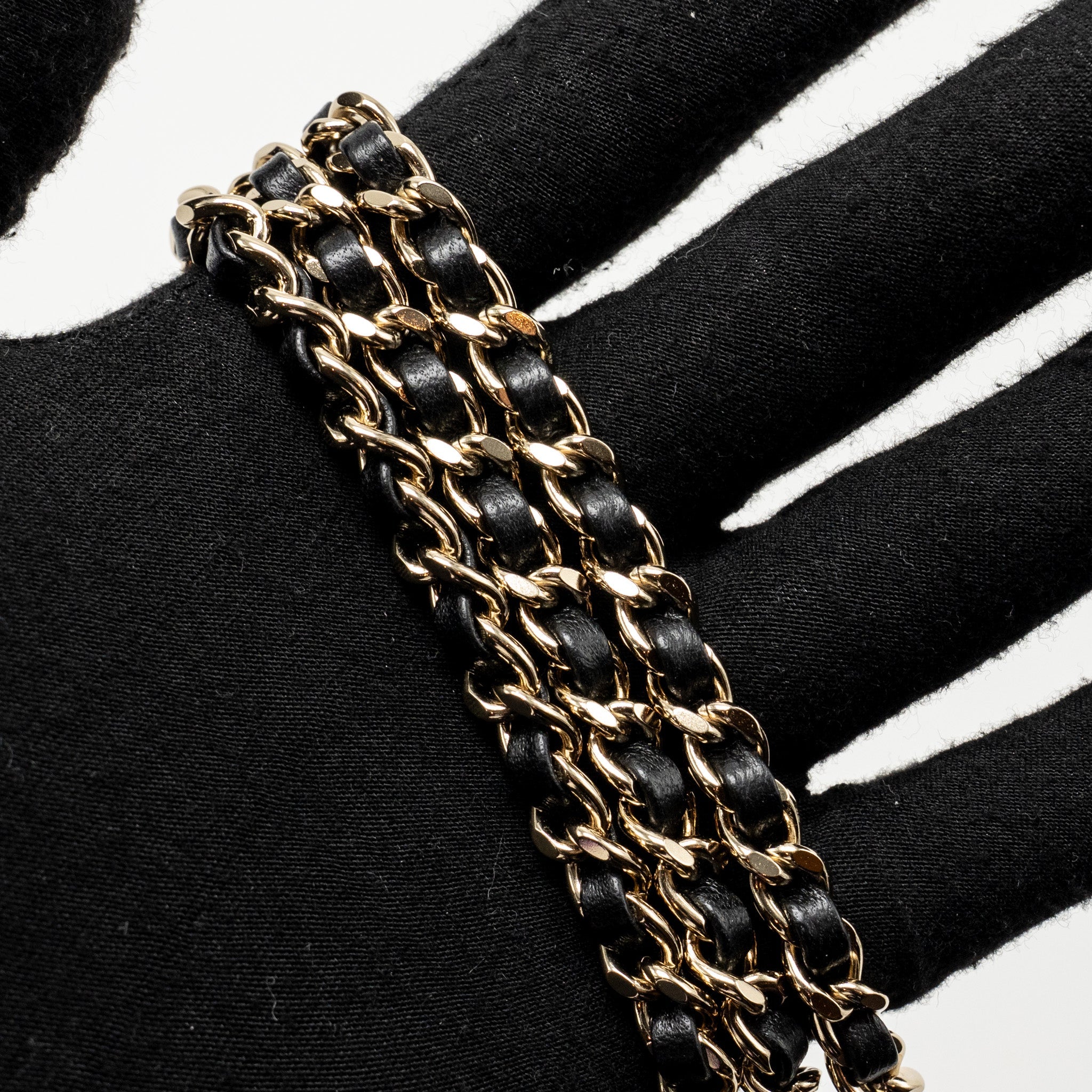 chanel-cc-leather-chain-with-pearl-waist-chain-belt-black-light-gold-tone