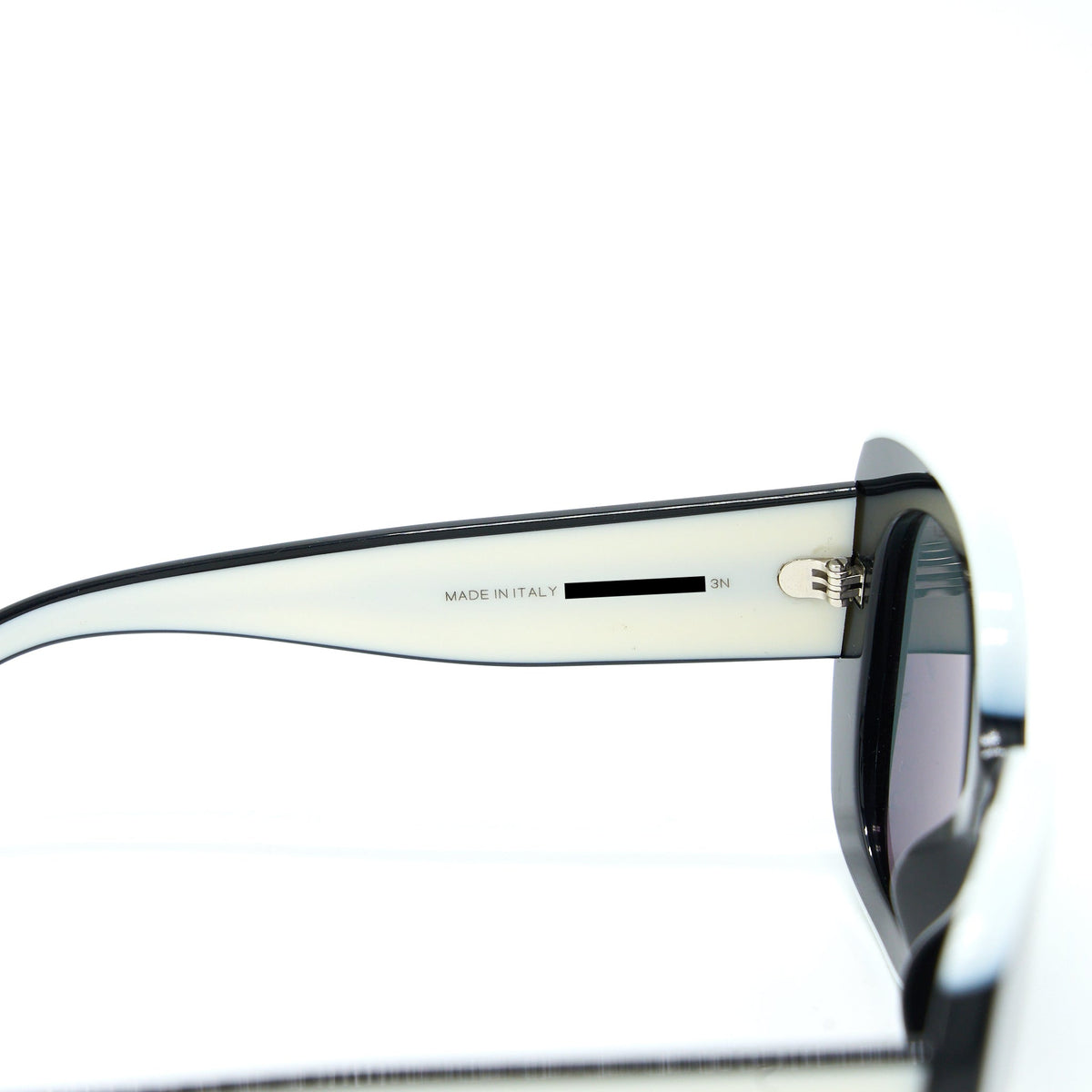 chanel-71414a-square-sunglasses-black-white-shw