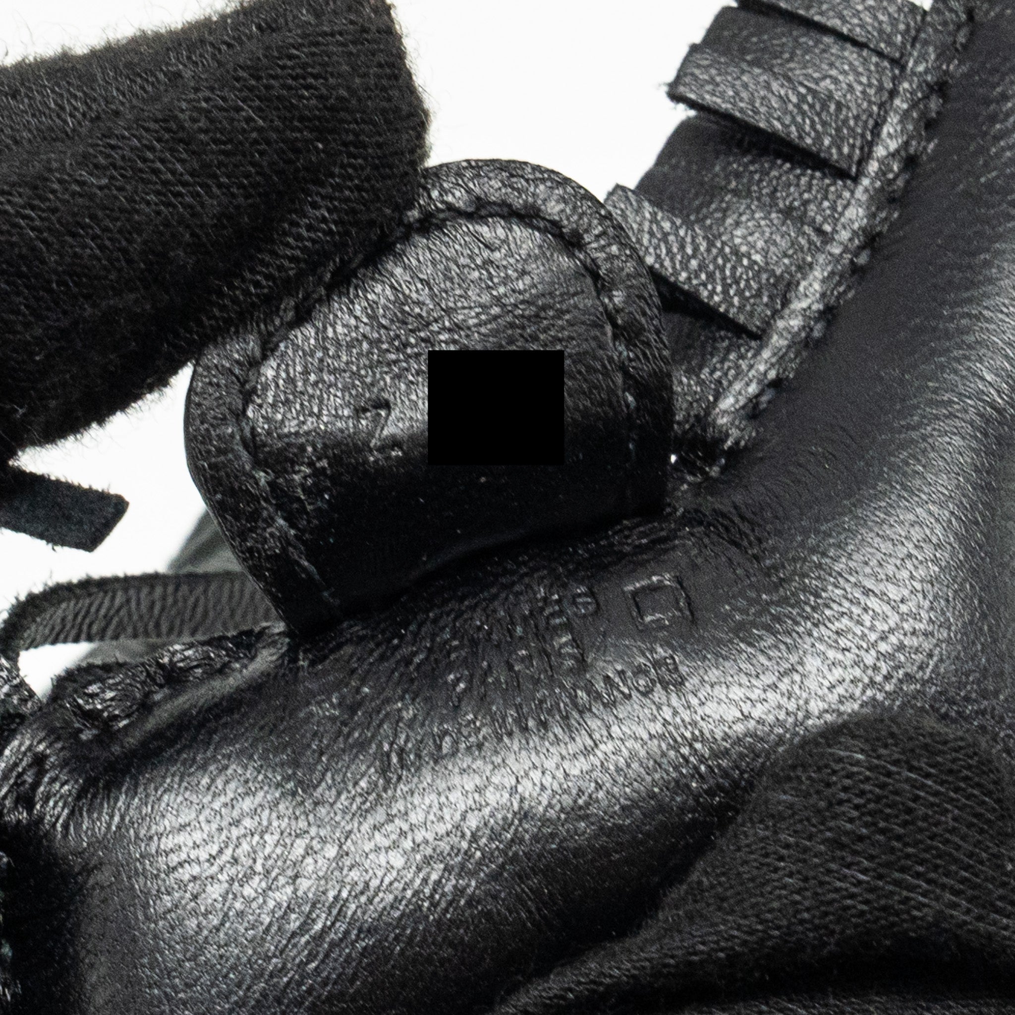hermes-rodeo-alligator-touch-pm-bag-charm-so-black-stamp-z-copy