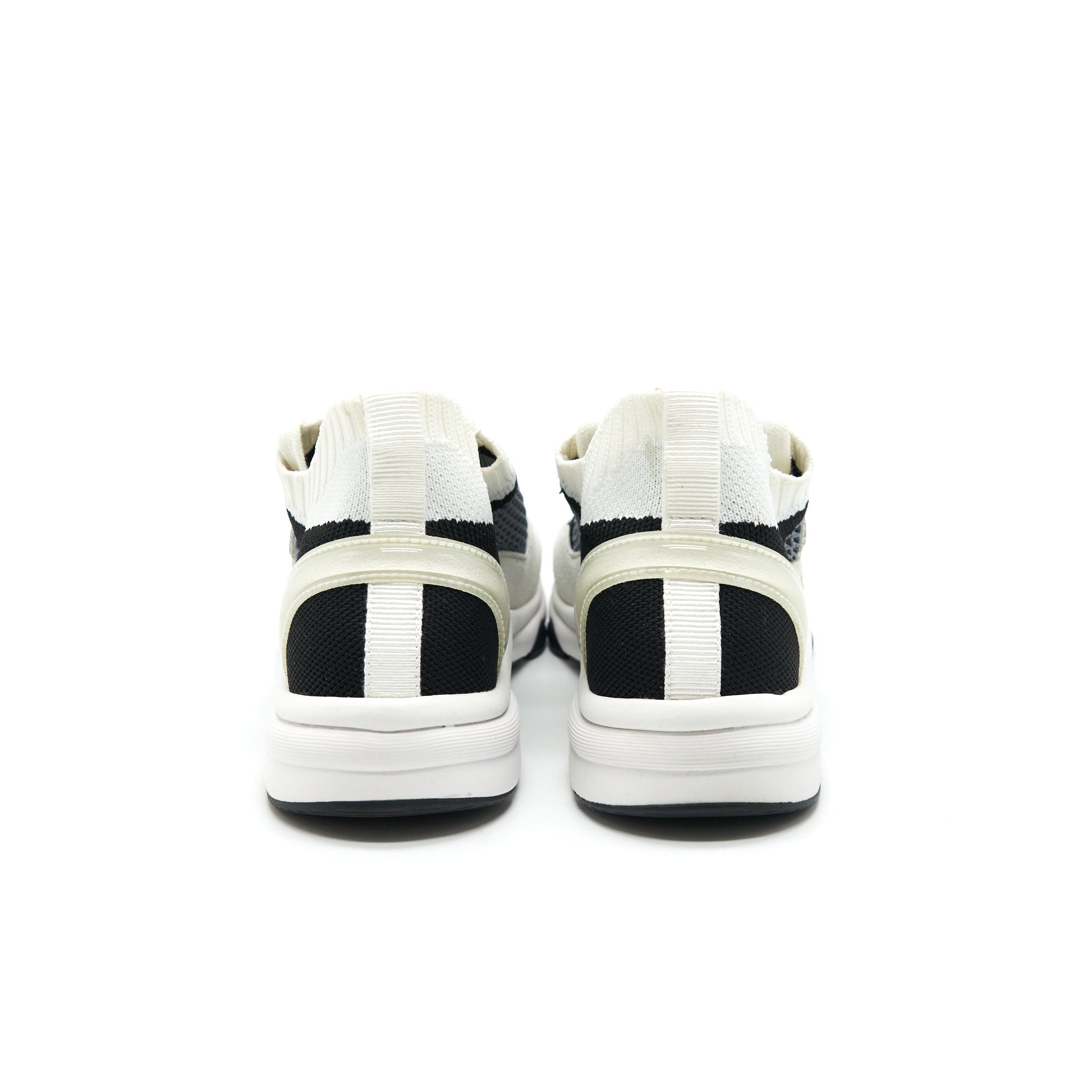 chanel-cc-logo-sneaker-white-grey-black