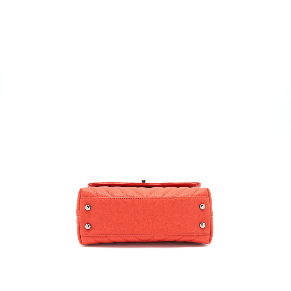chanel-coco-handle-chevron-small-24cm-coral-red-ruthenium-hardware