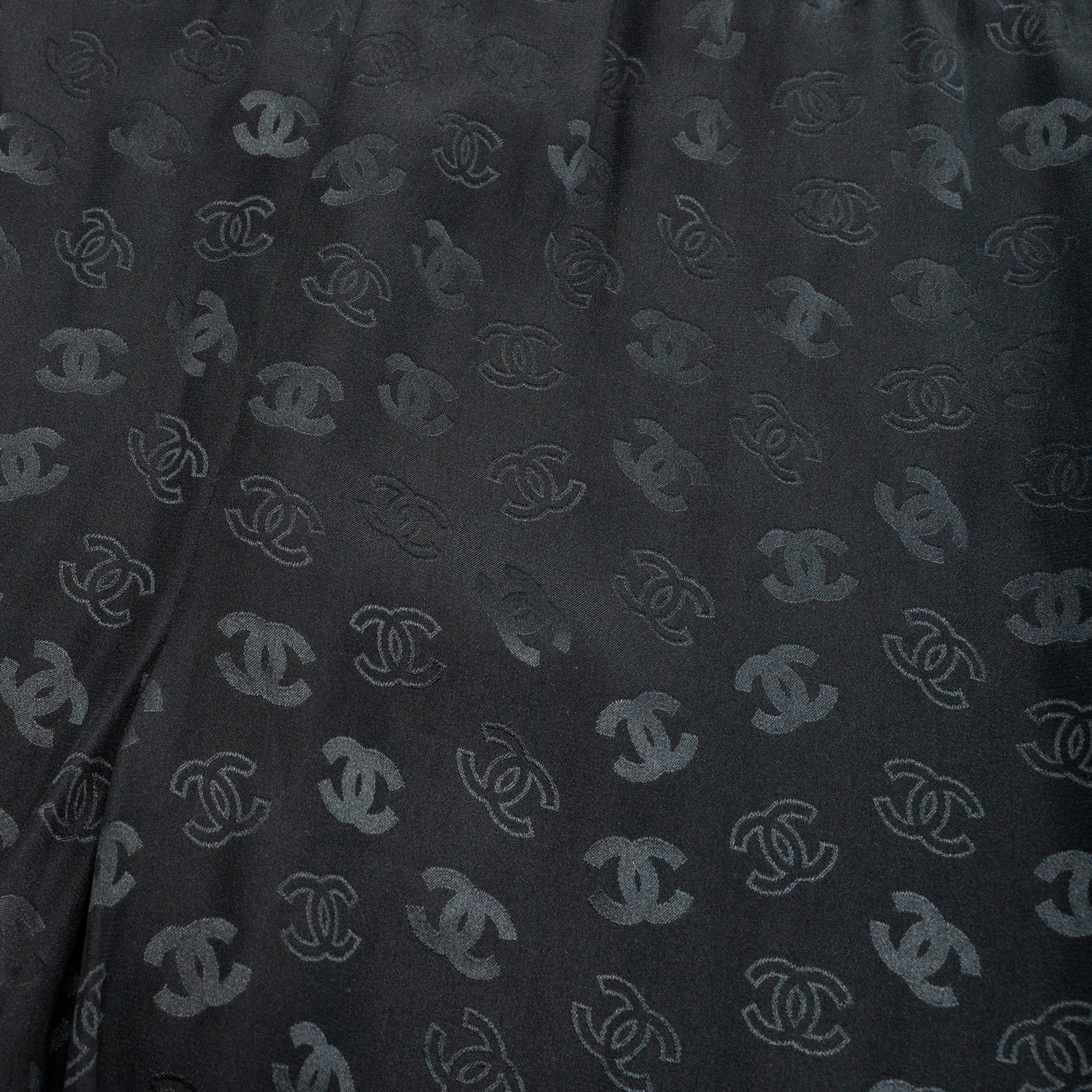 chanel-size-38-cc-logo-print-pants-silk-black