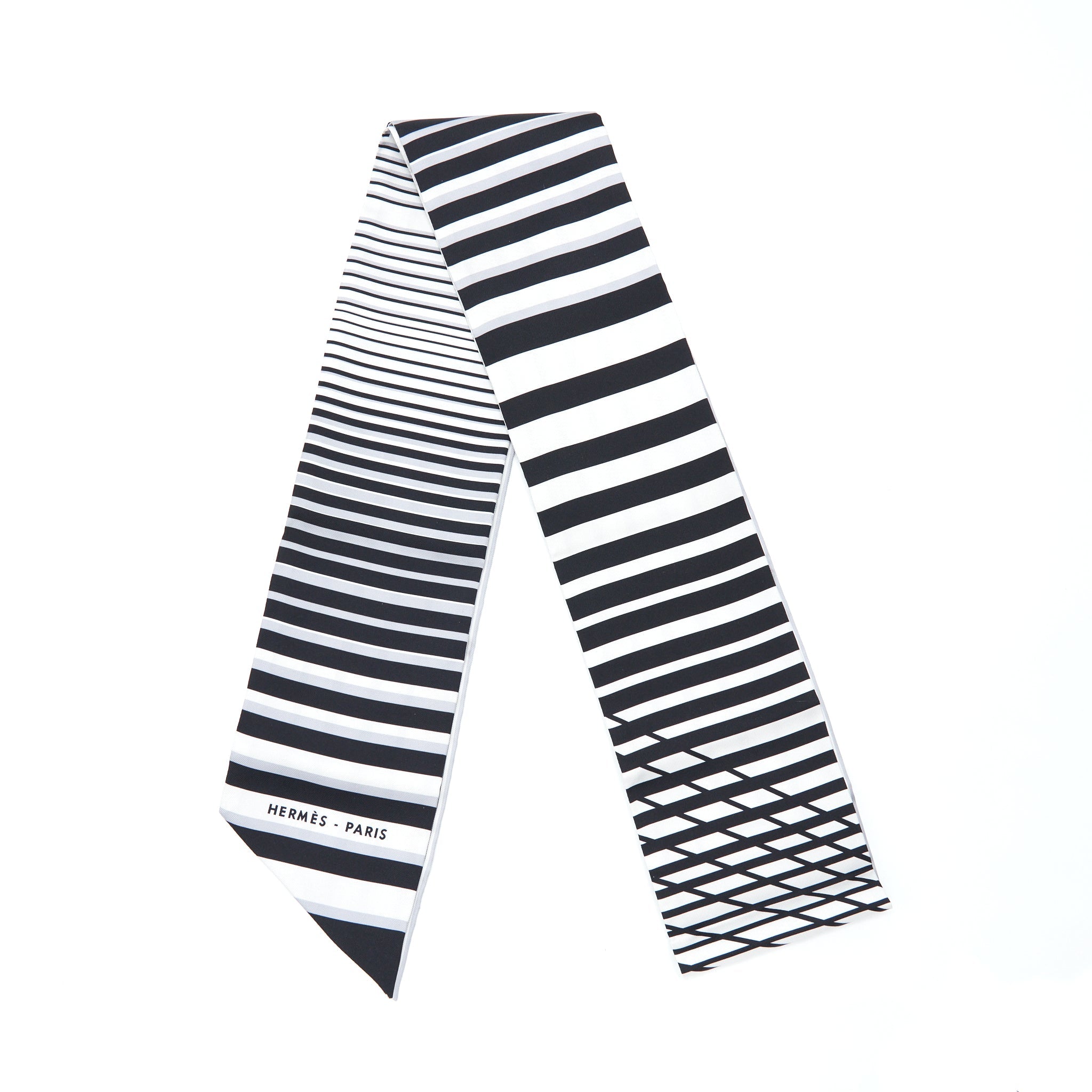 hermes-maxi-twilly-dark-blue-white