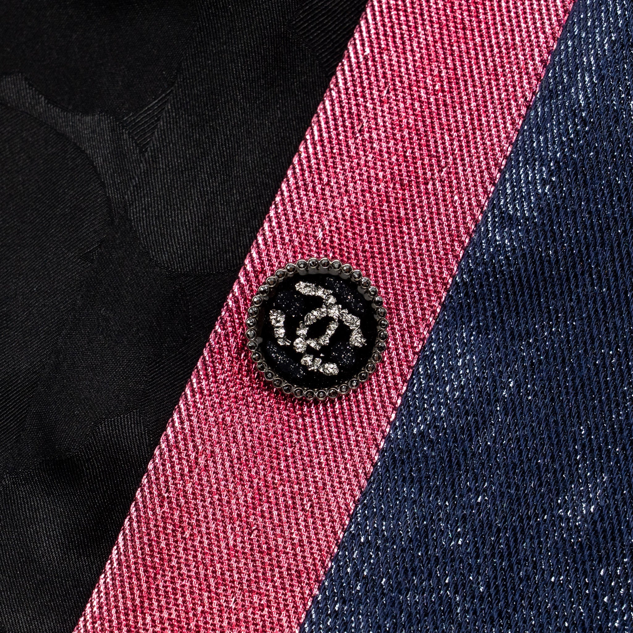 chanel-size-36-22k-cc-button-top-wool-polyamide-metallic-navy-blue-pink