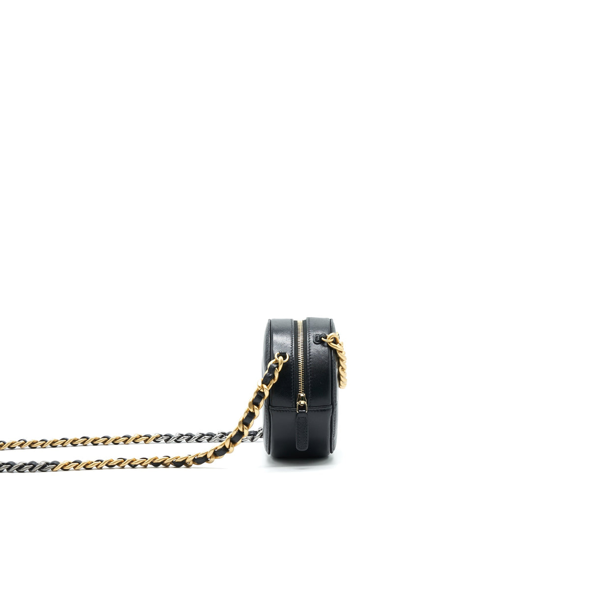 chanel-19-clutch-with-chain-black