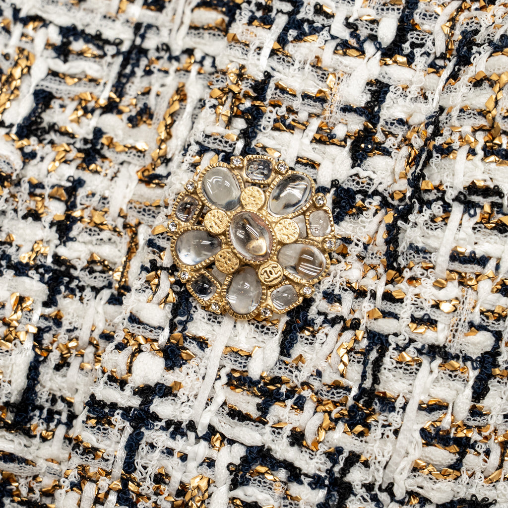chanel-size-36-tweed-jacket-white-black-gold