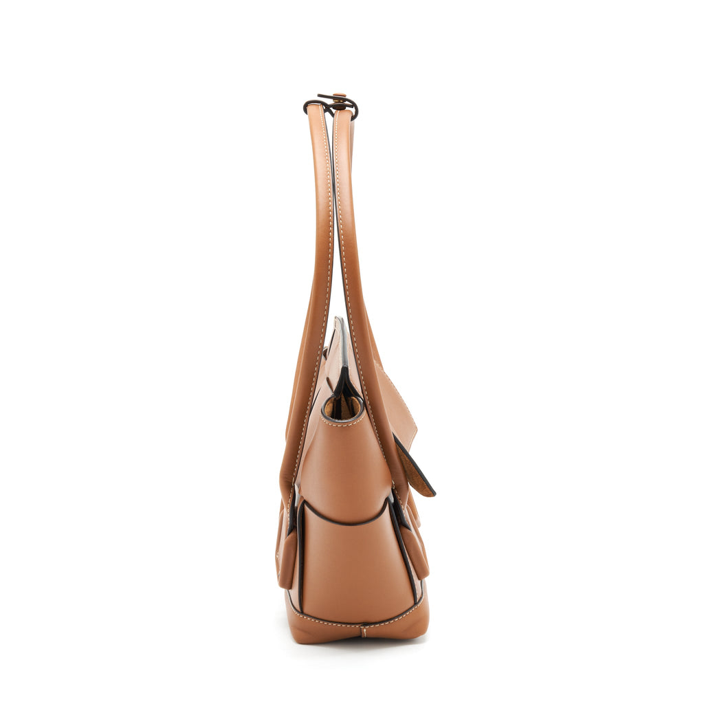 bottega-veneta-small-arco-calfskin-wood