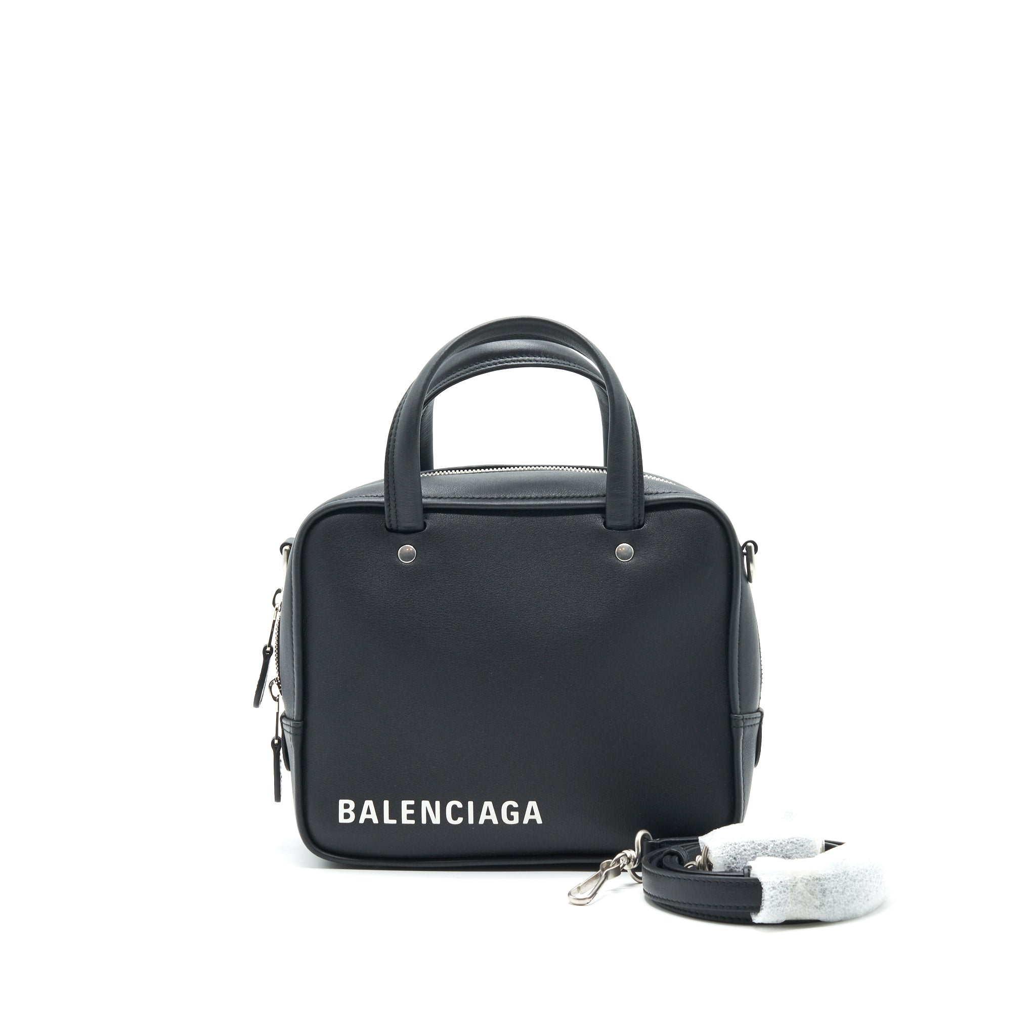 balenciaga-triangle-square-bag-xs