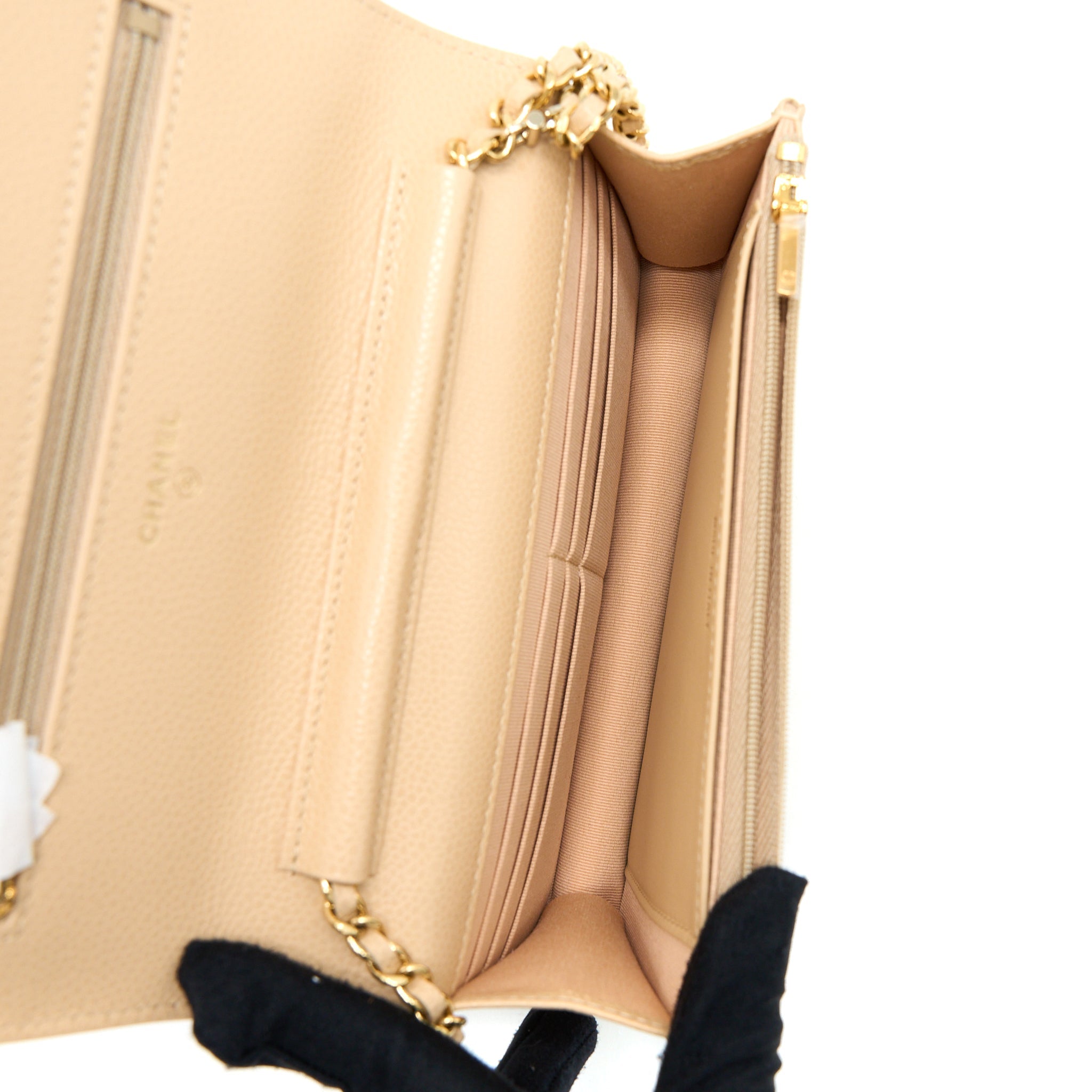 chanel-classic-wallet-on-chain-caviar-beige-ghw-microchip